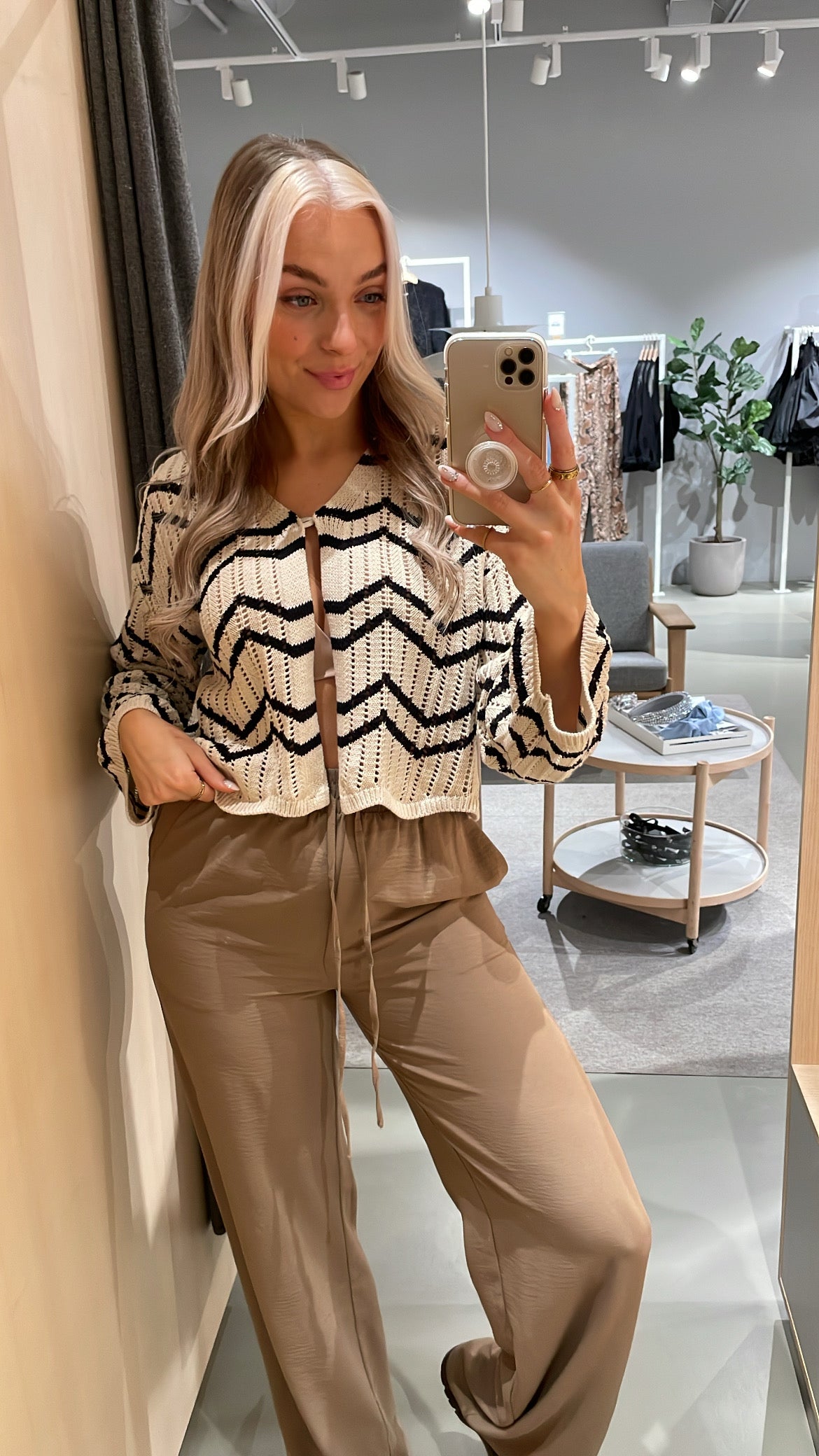 VIAUTRA Knit Cardigan - Birch