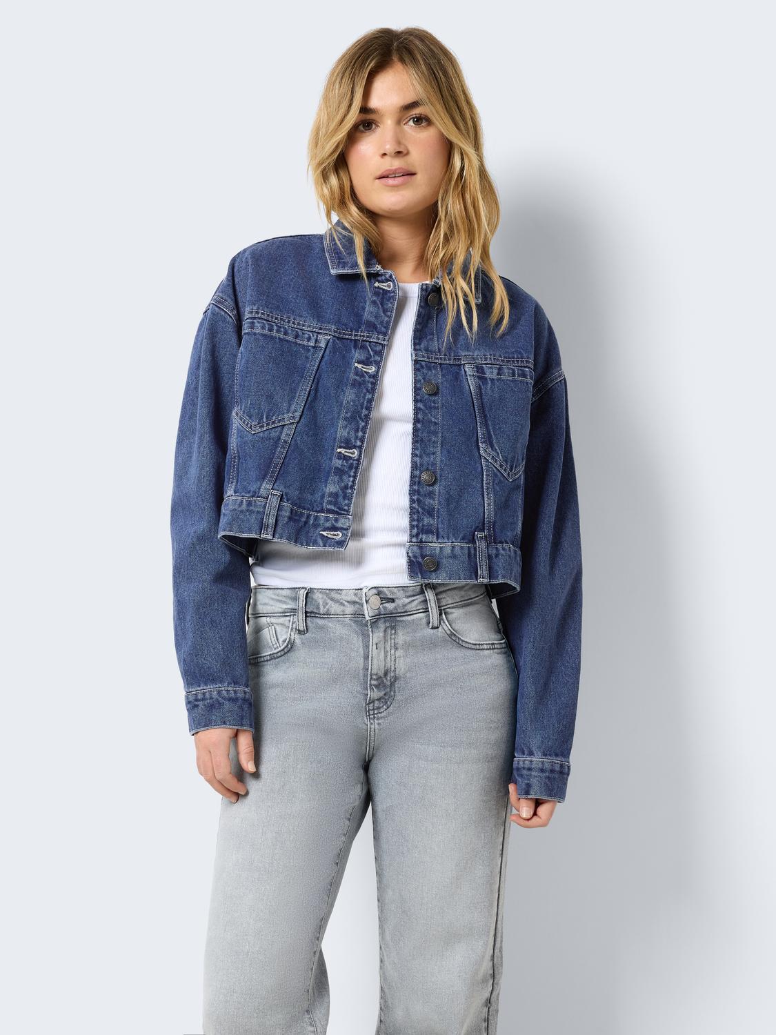 model_shot-front