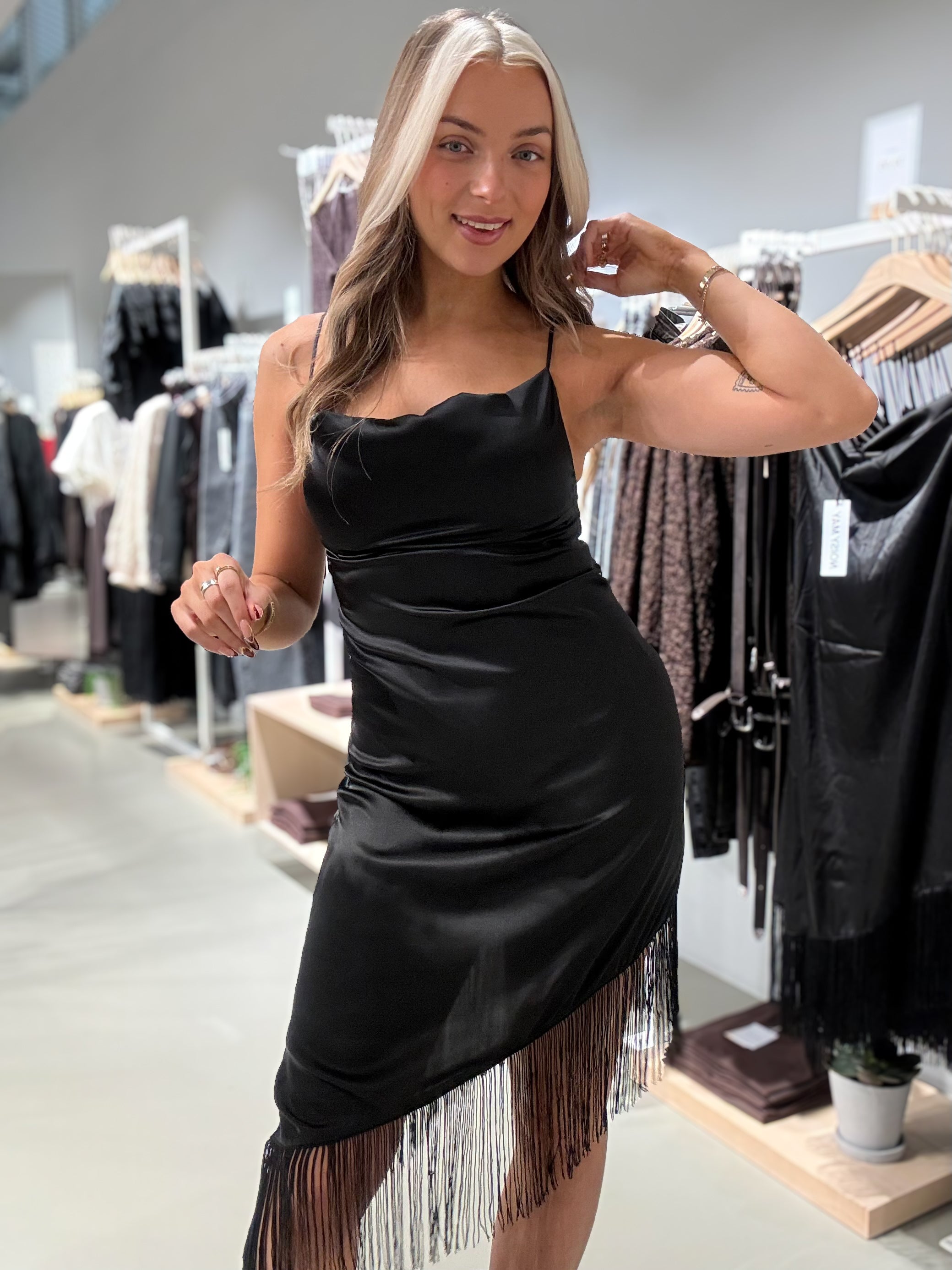 NMJANET Short Dress - Black
