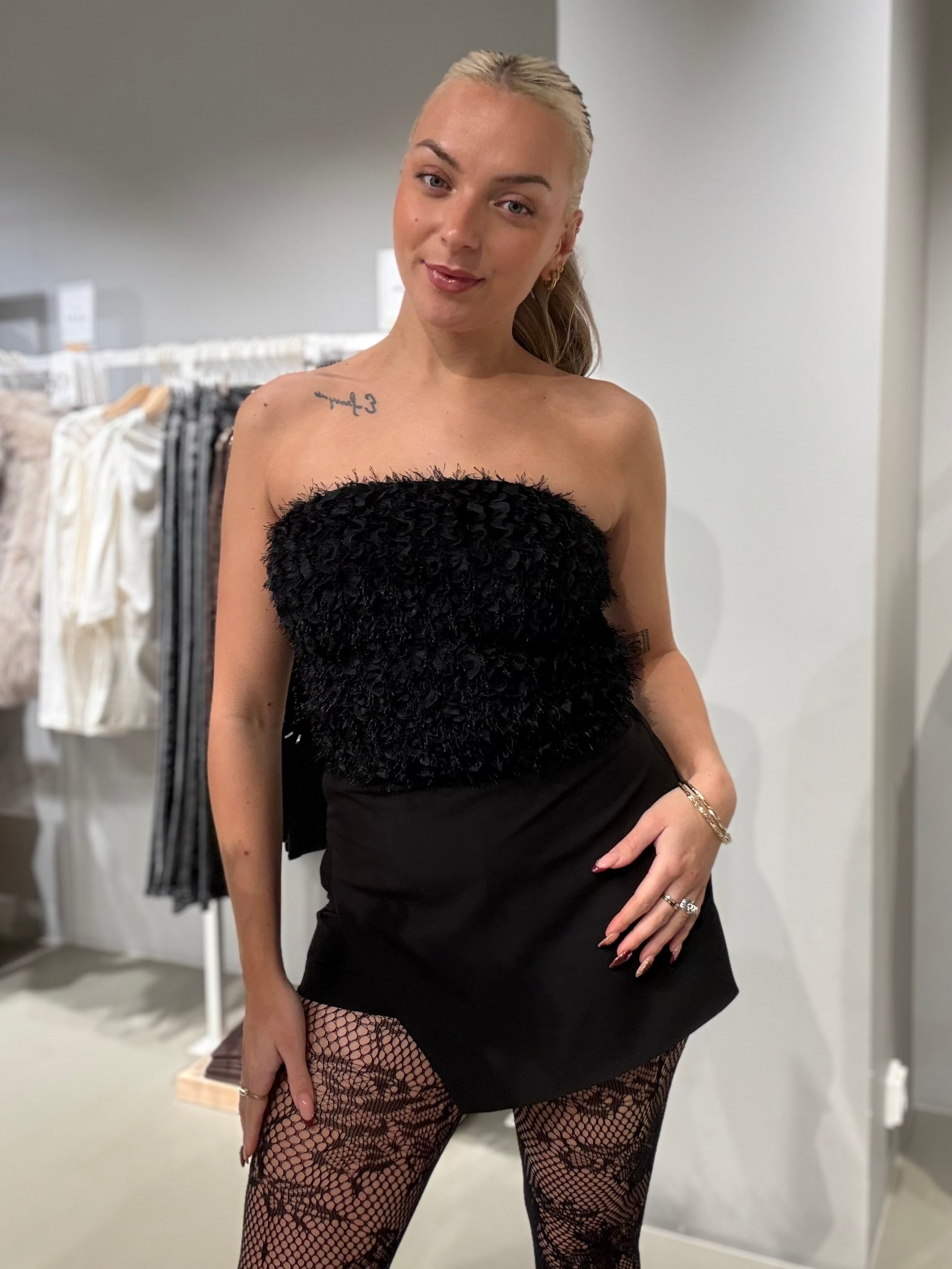 VIROVITA Top - Black Beauty