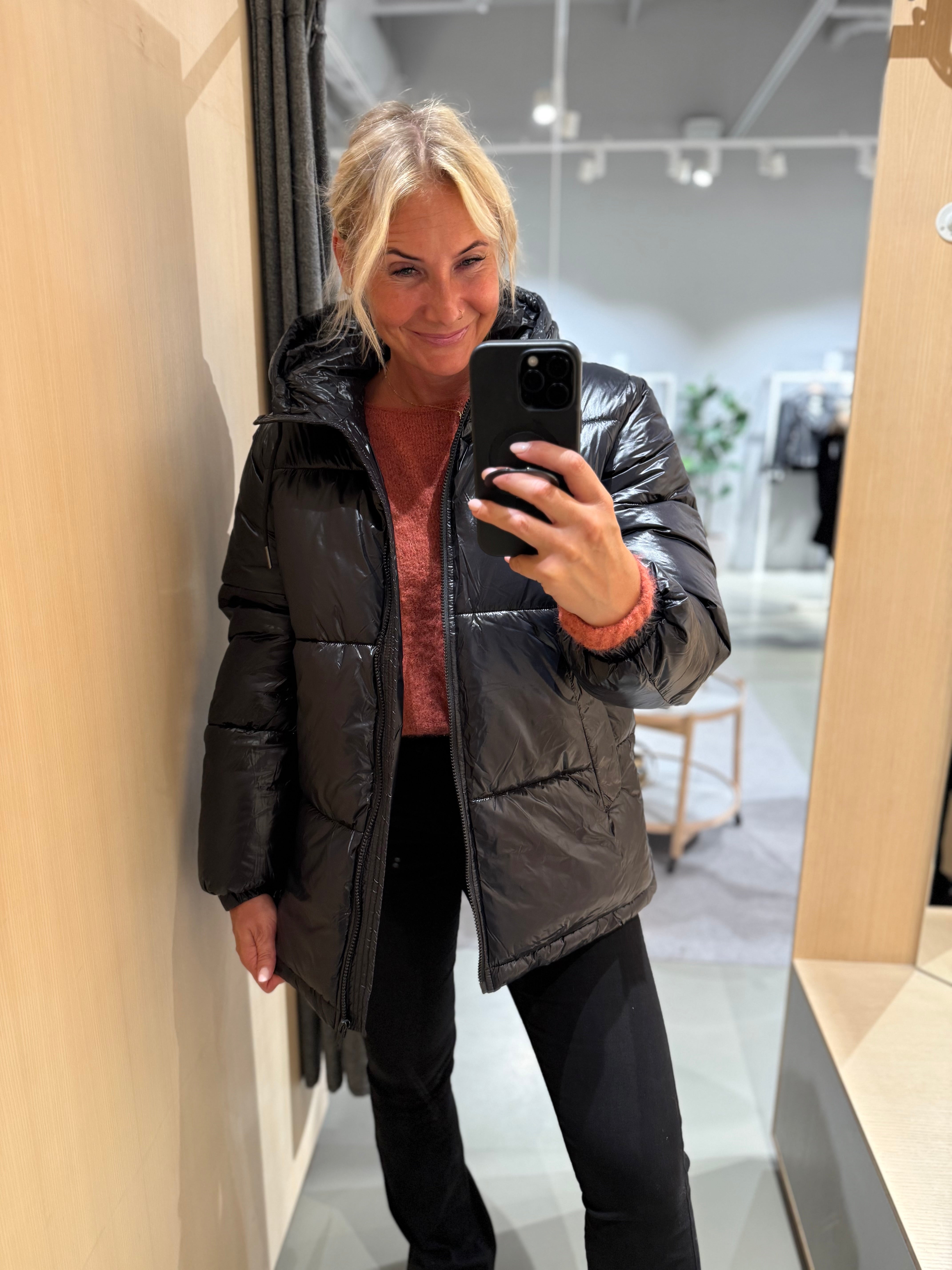 NMALLIE Puffer Jacket - Black
