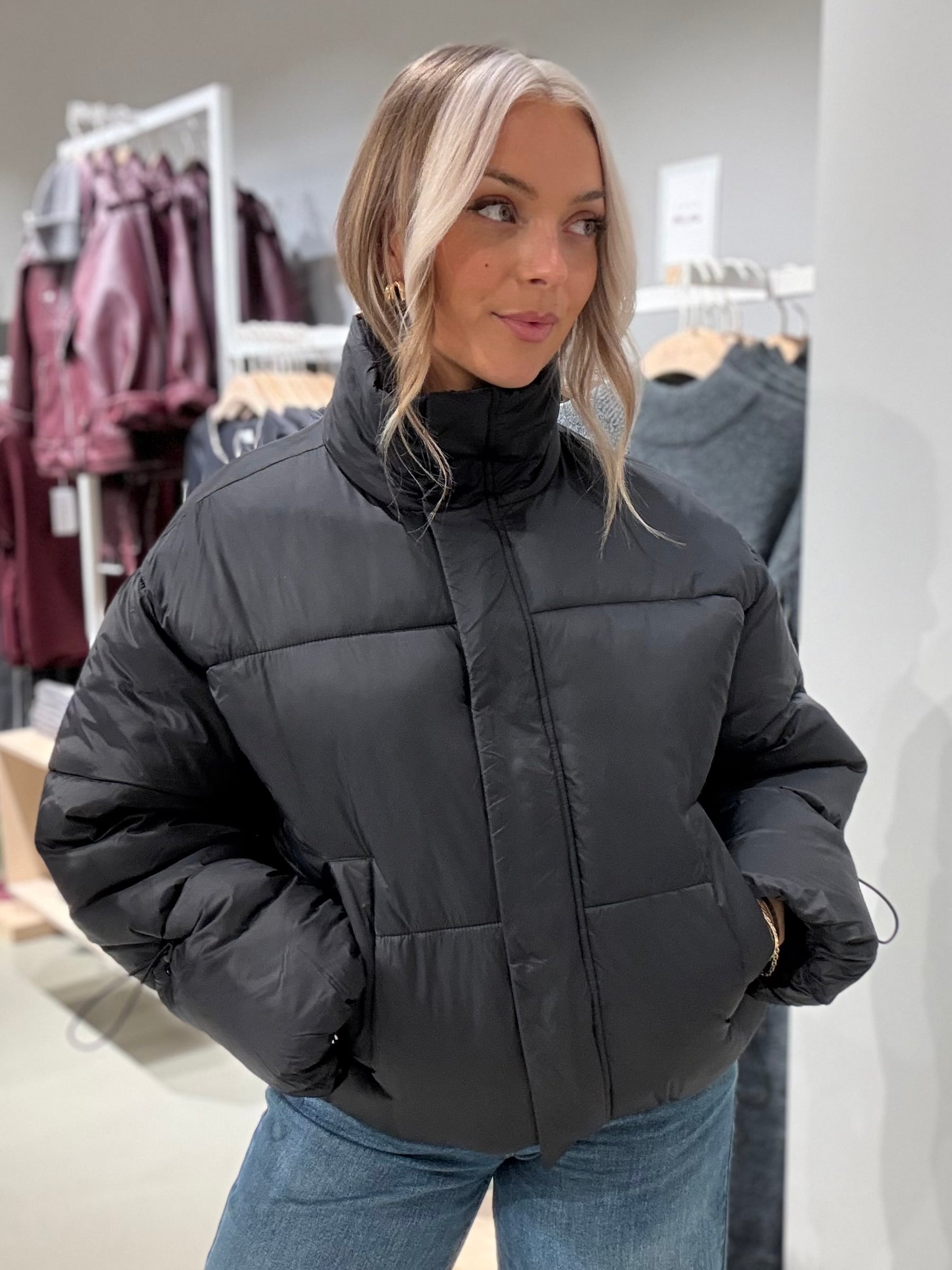 NMALLIE Puffer Jacket - Black