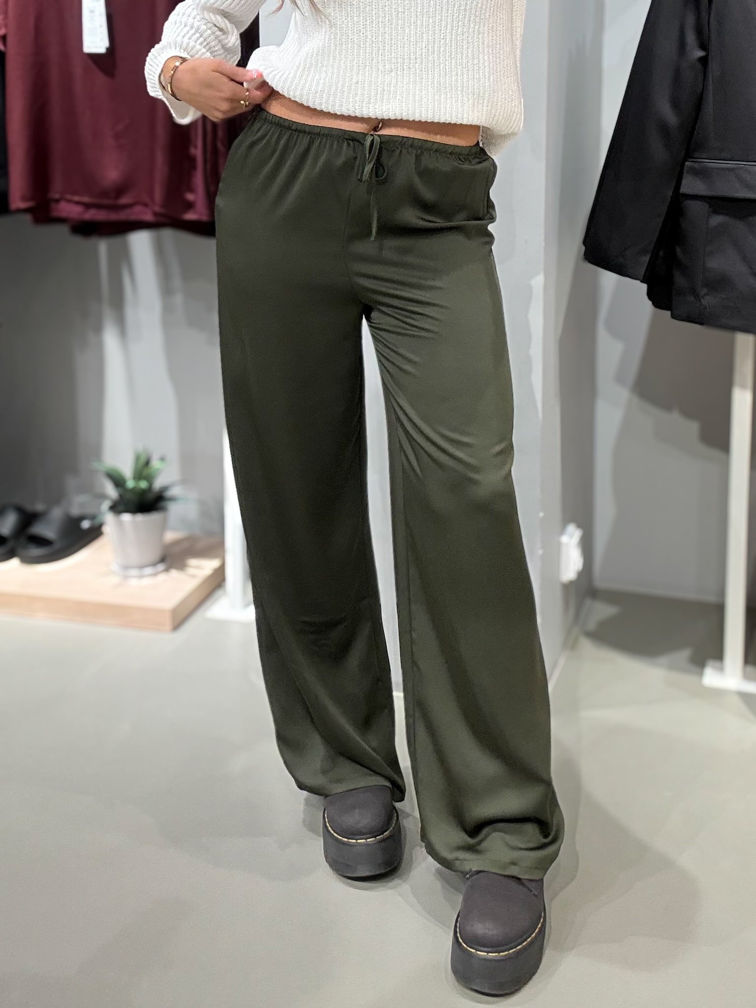 VIELLETTE Trousers - Forest Night