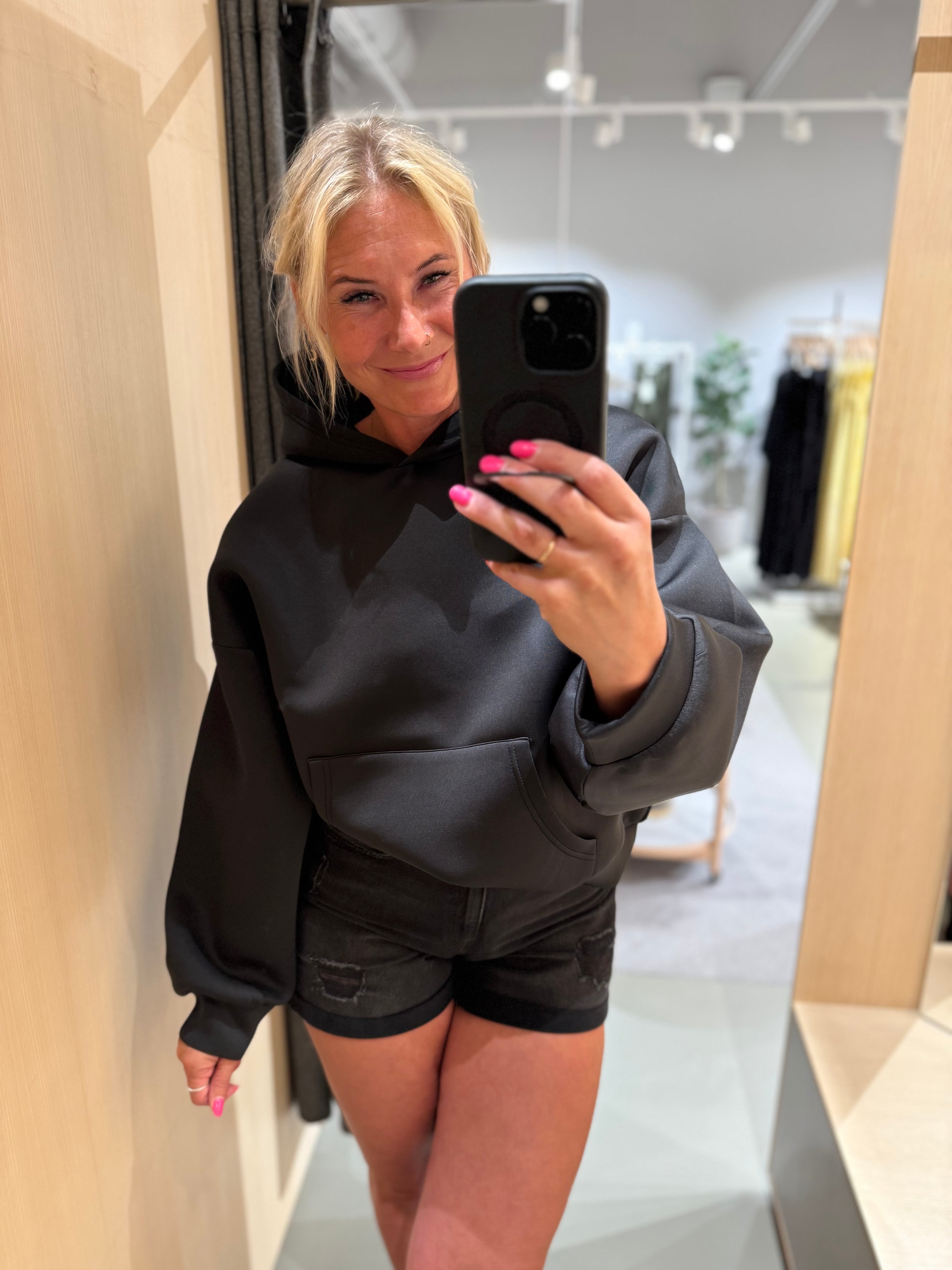 NMWEEK Top - Black