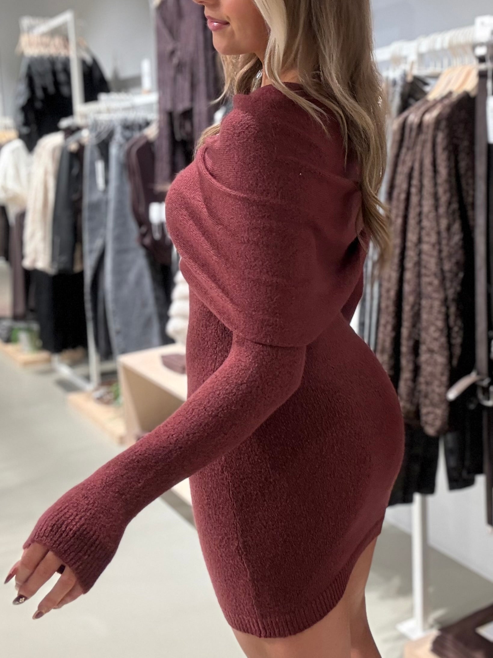 VIROLFIE Short Dress - Burgundy