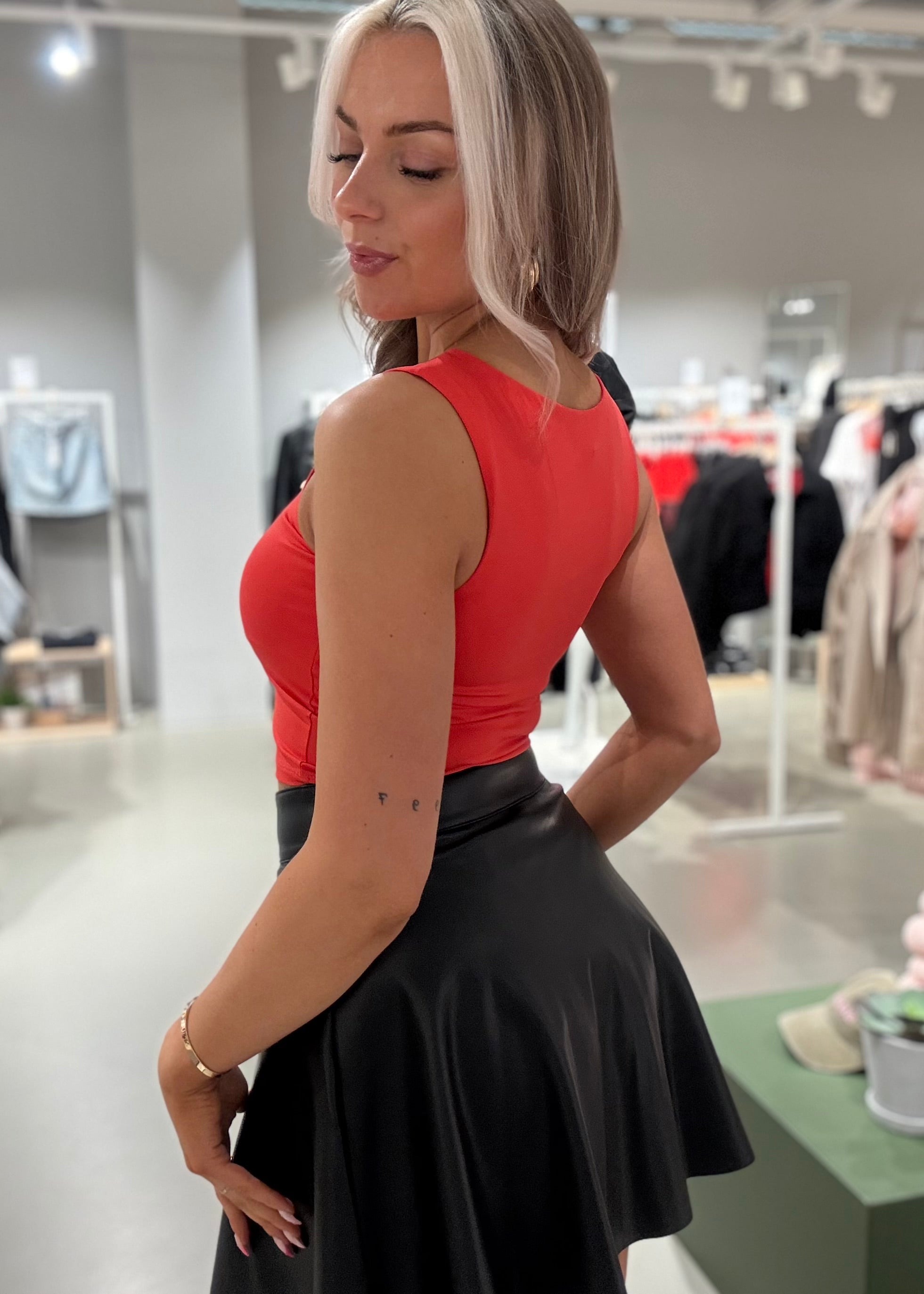 VIKENZA Tank-Top - Poppy Red