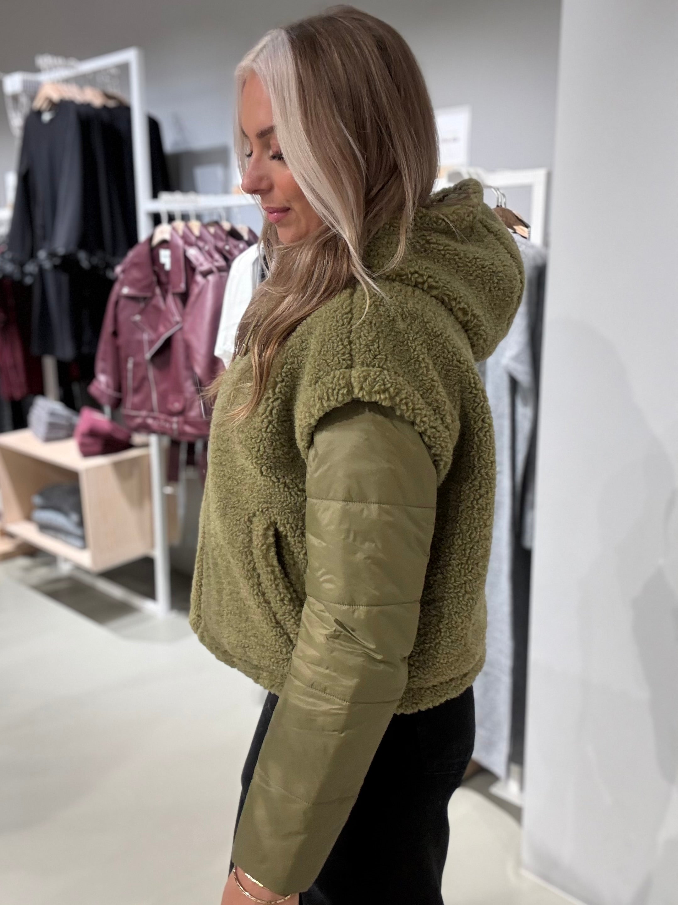 VISOKO Jacket - Martini Olive