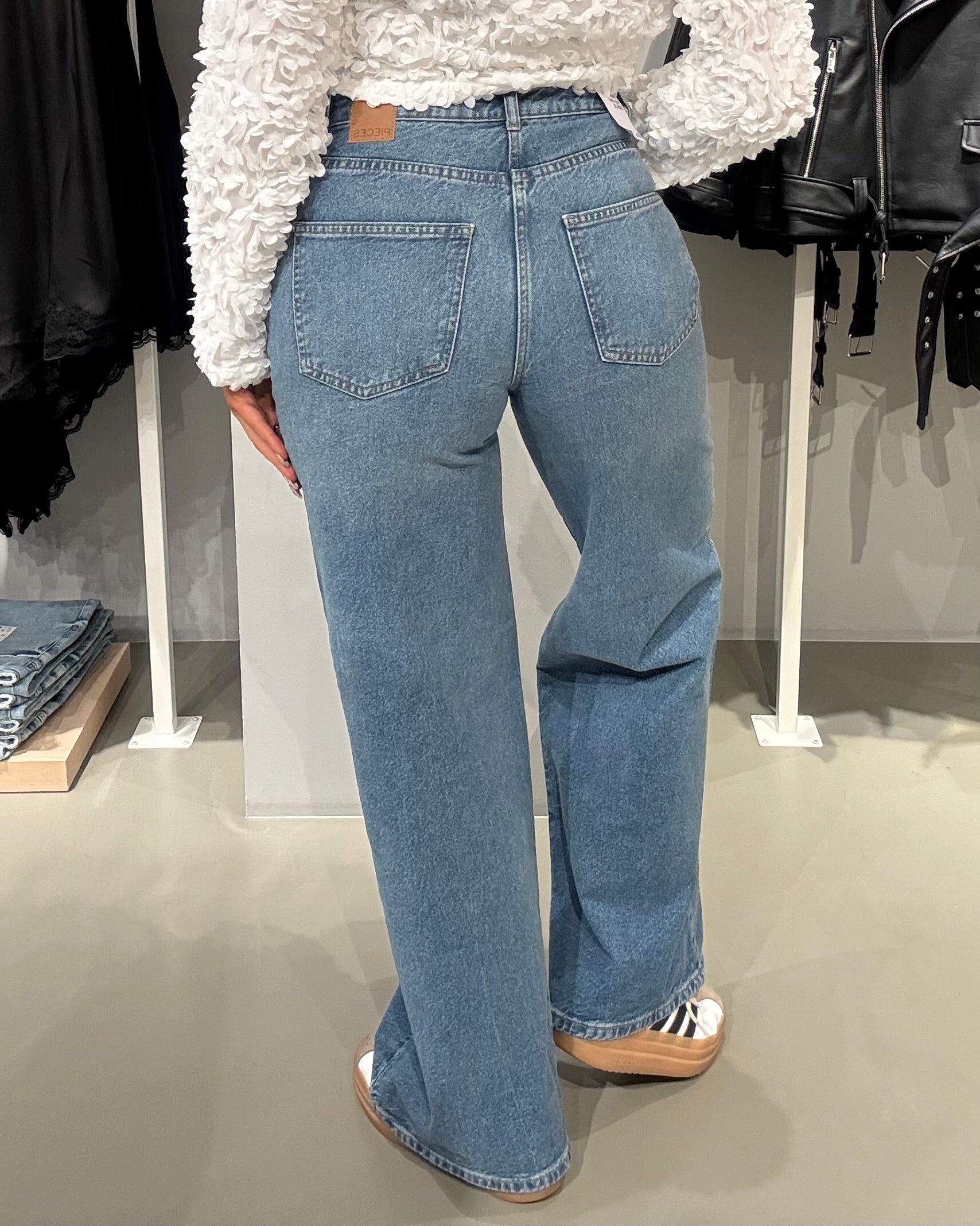 PCSELMA Jeans - Medium Blue Denim