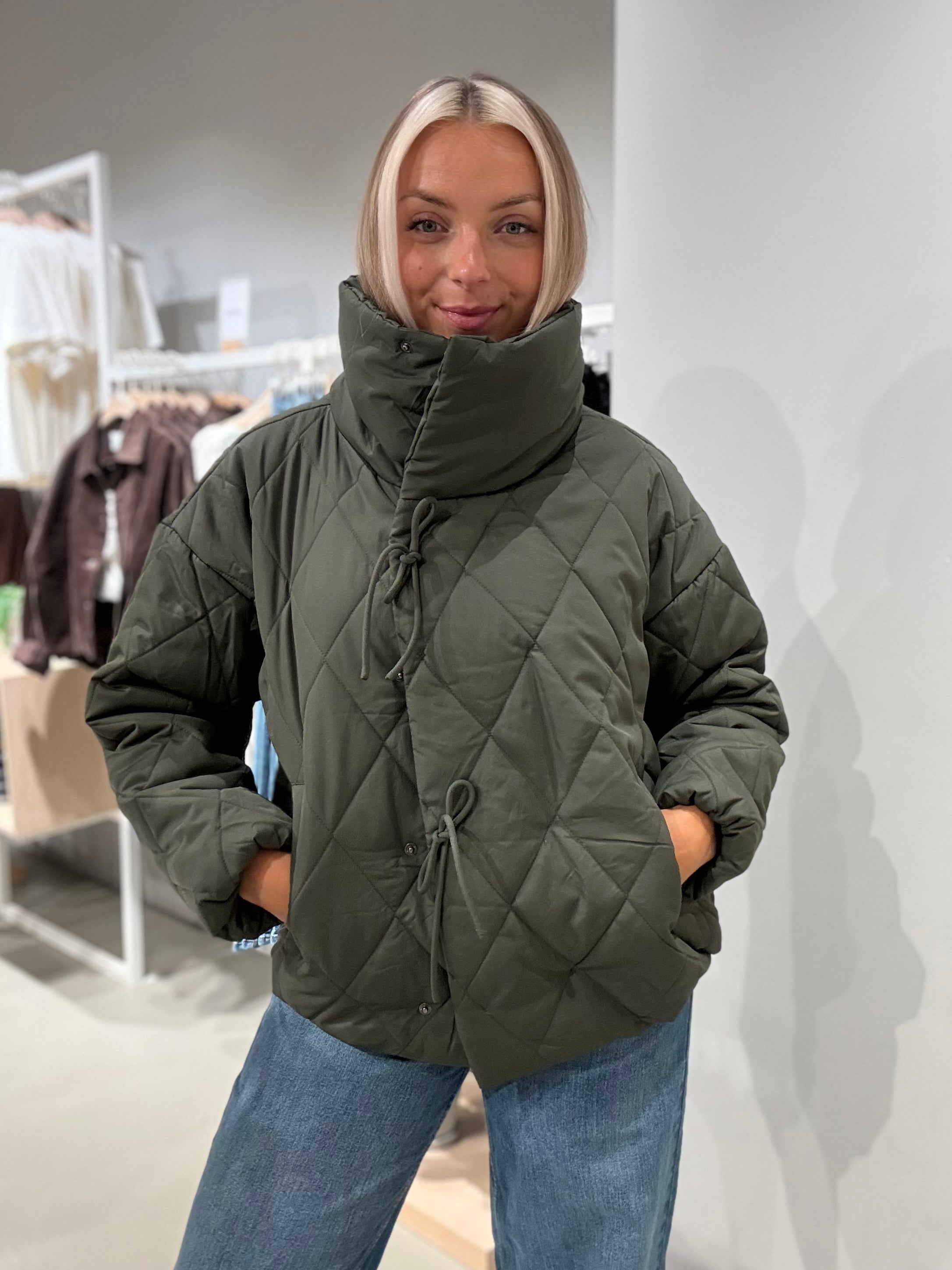 VIBUMBLE Jacket - Deep Depths