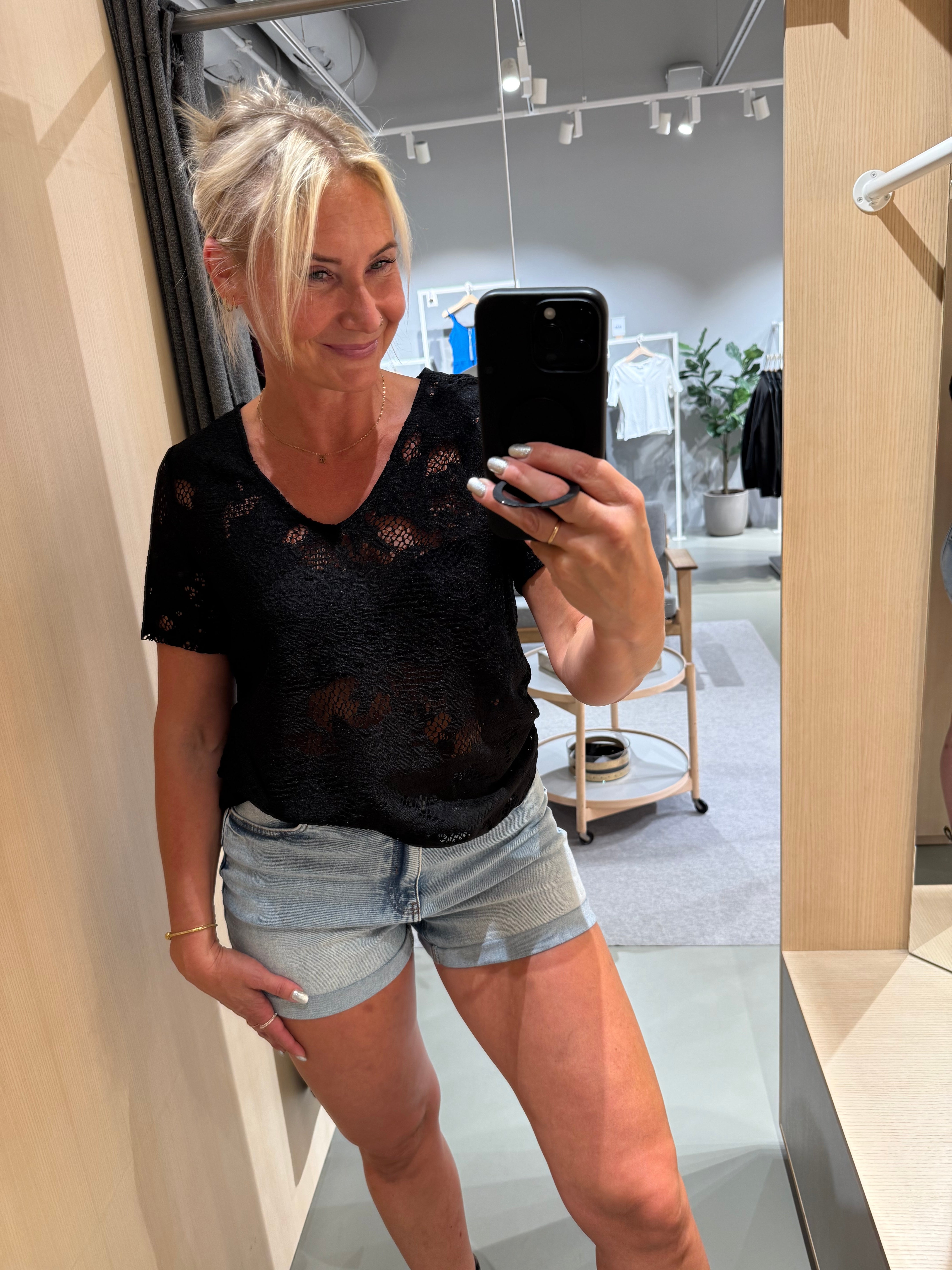 VILOPIA Top - Black