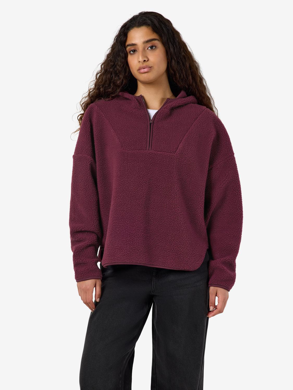 model_shot-front