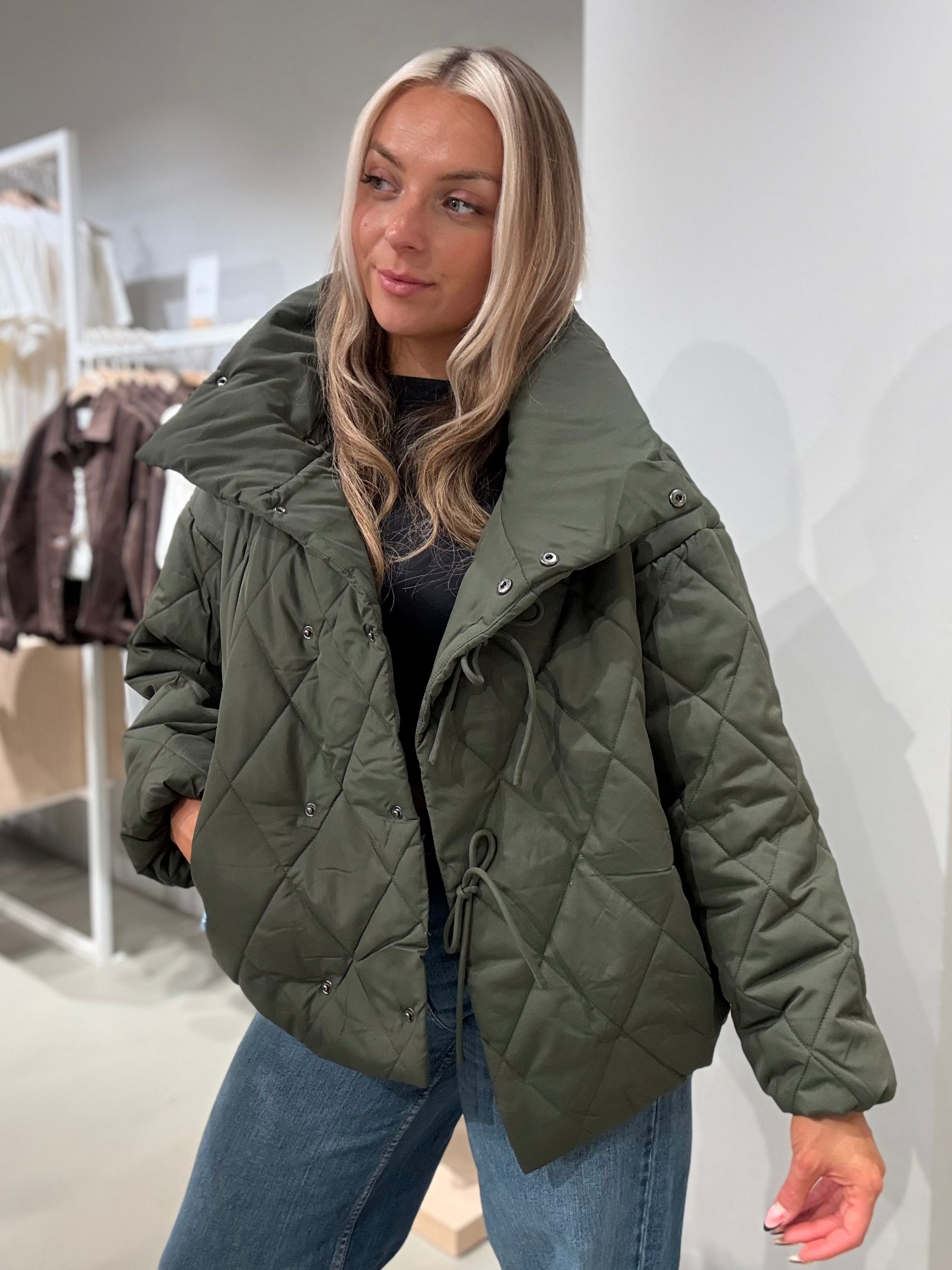 VIBUMBLE Jacket - Deep Depths