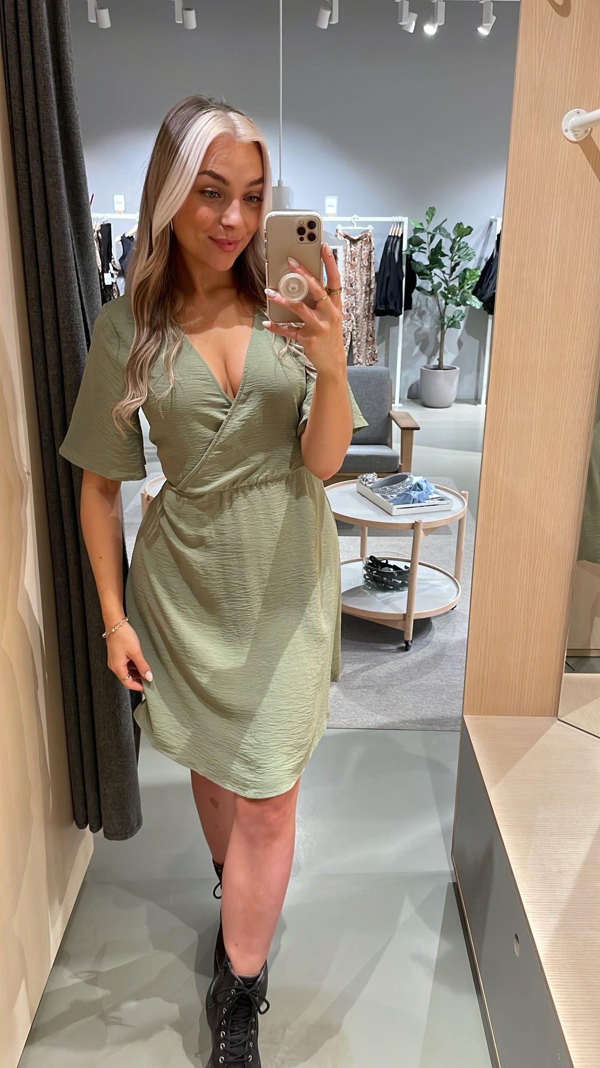 VIJOSA Short Dress - Oil Green