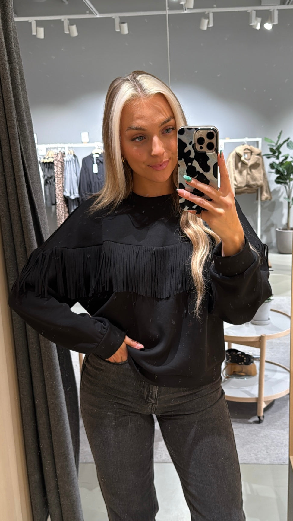 VIREFLECT Sweatshirt - Black Beauty