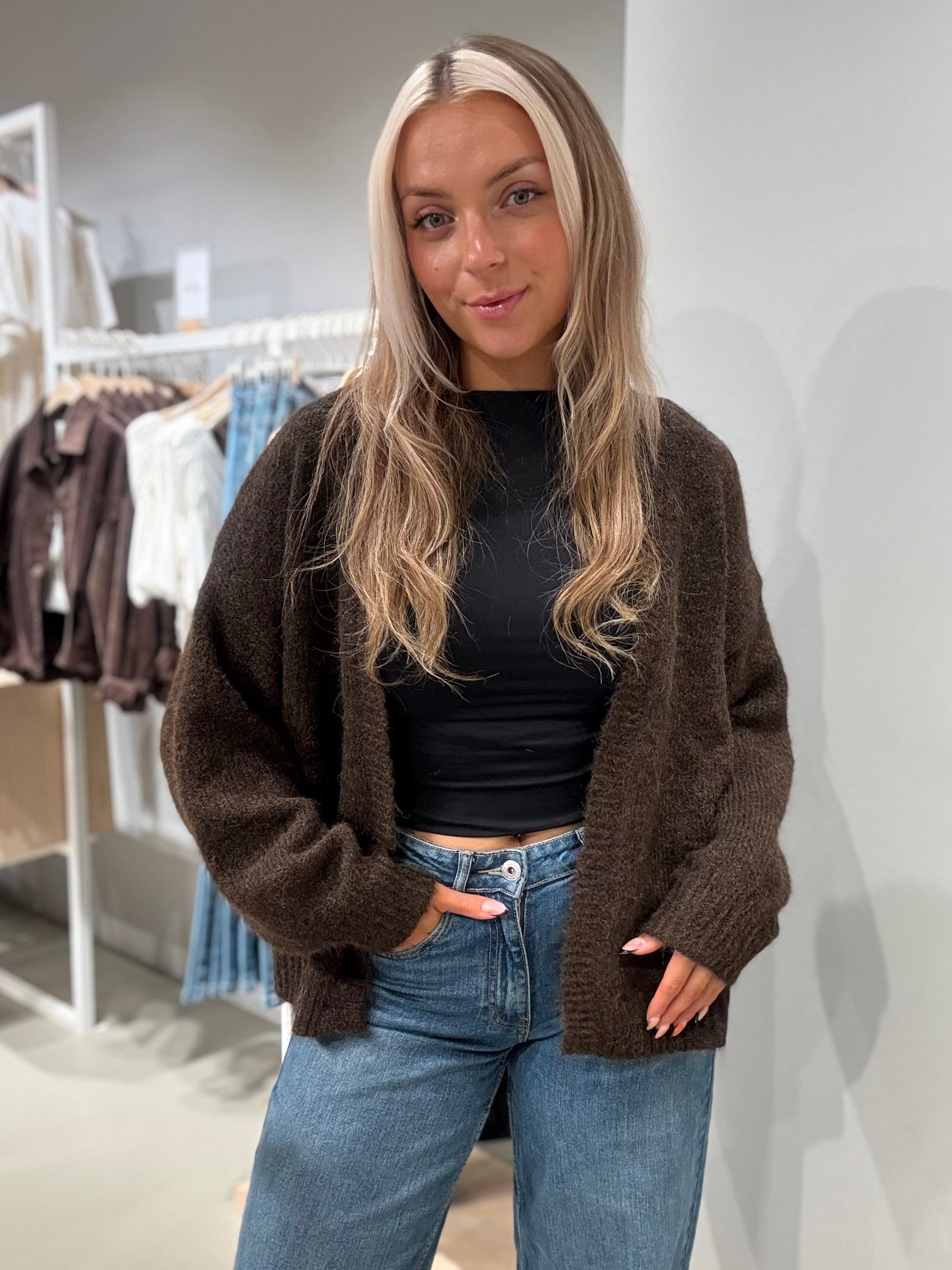 VILAMPE Knitted Cardigan - Coffee Bean