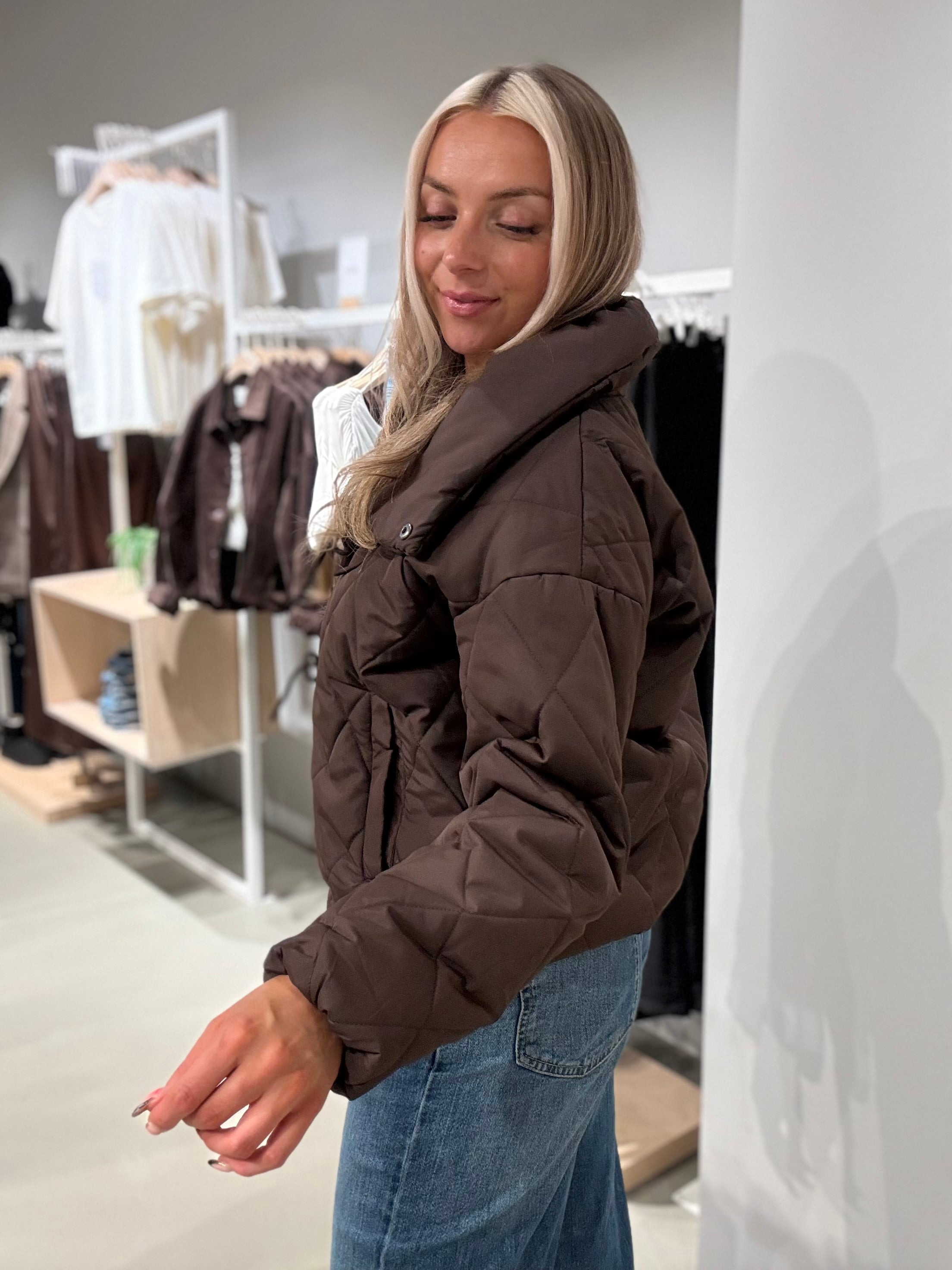 VIBUMBLE Jacket - Coffee Bean
