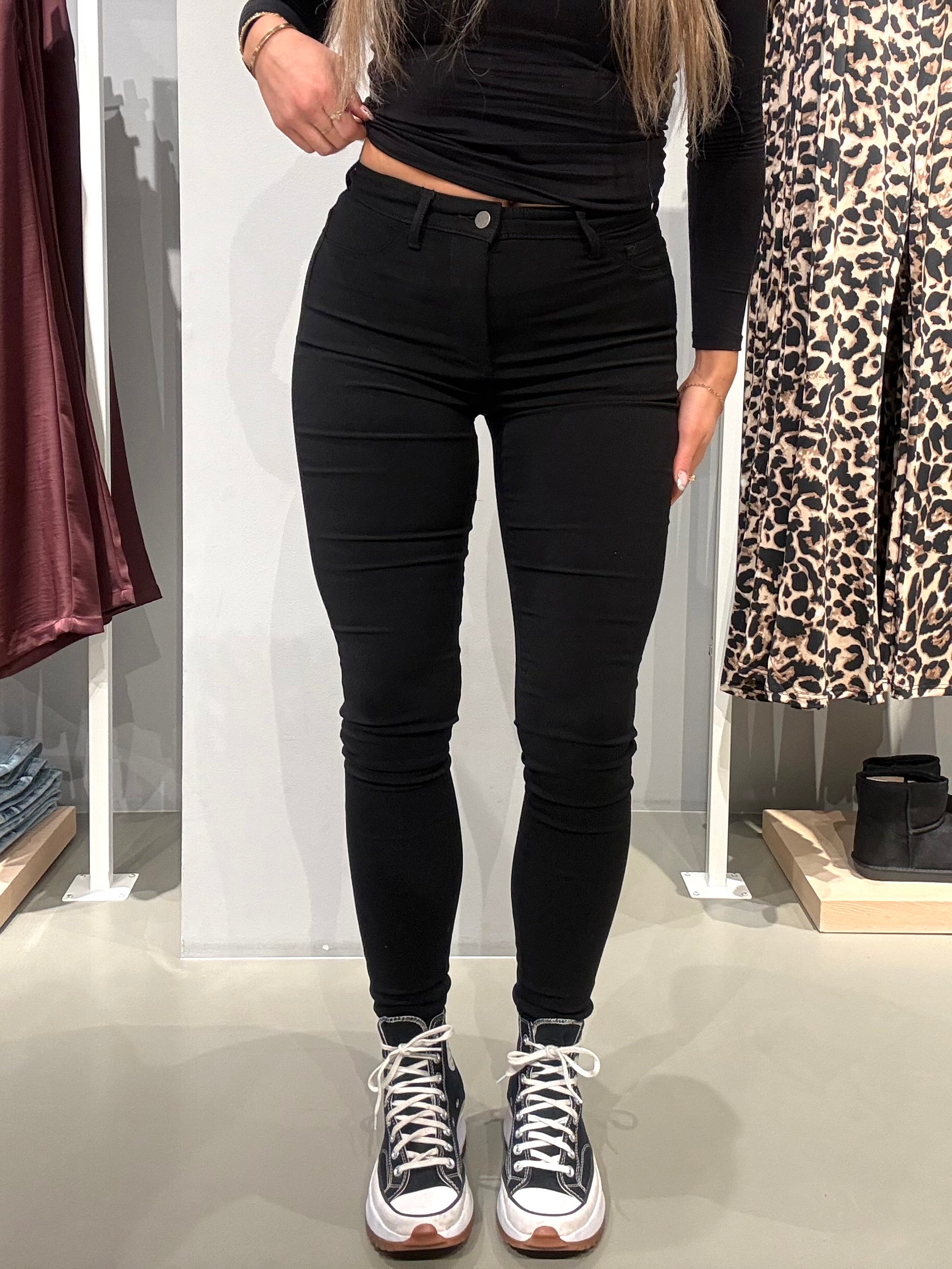 PCHIGHSKIN Leggings - Black