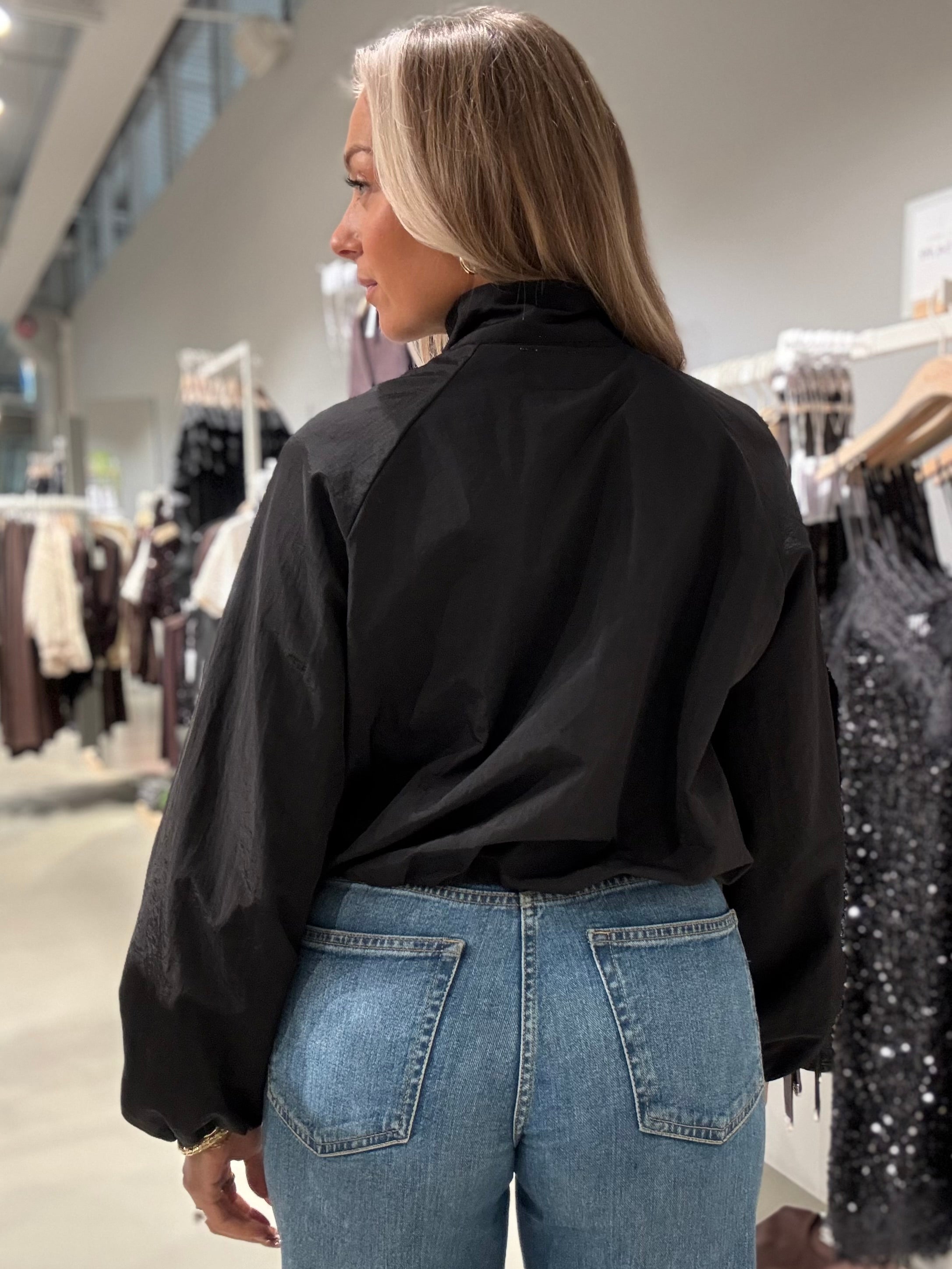 VISELMA Jacket - Black