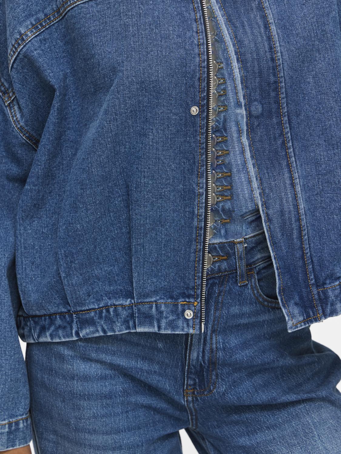 model_shot-detail
