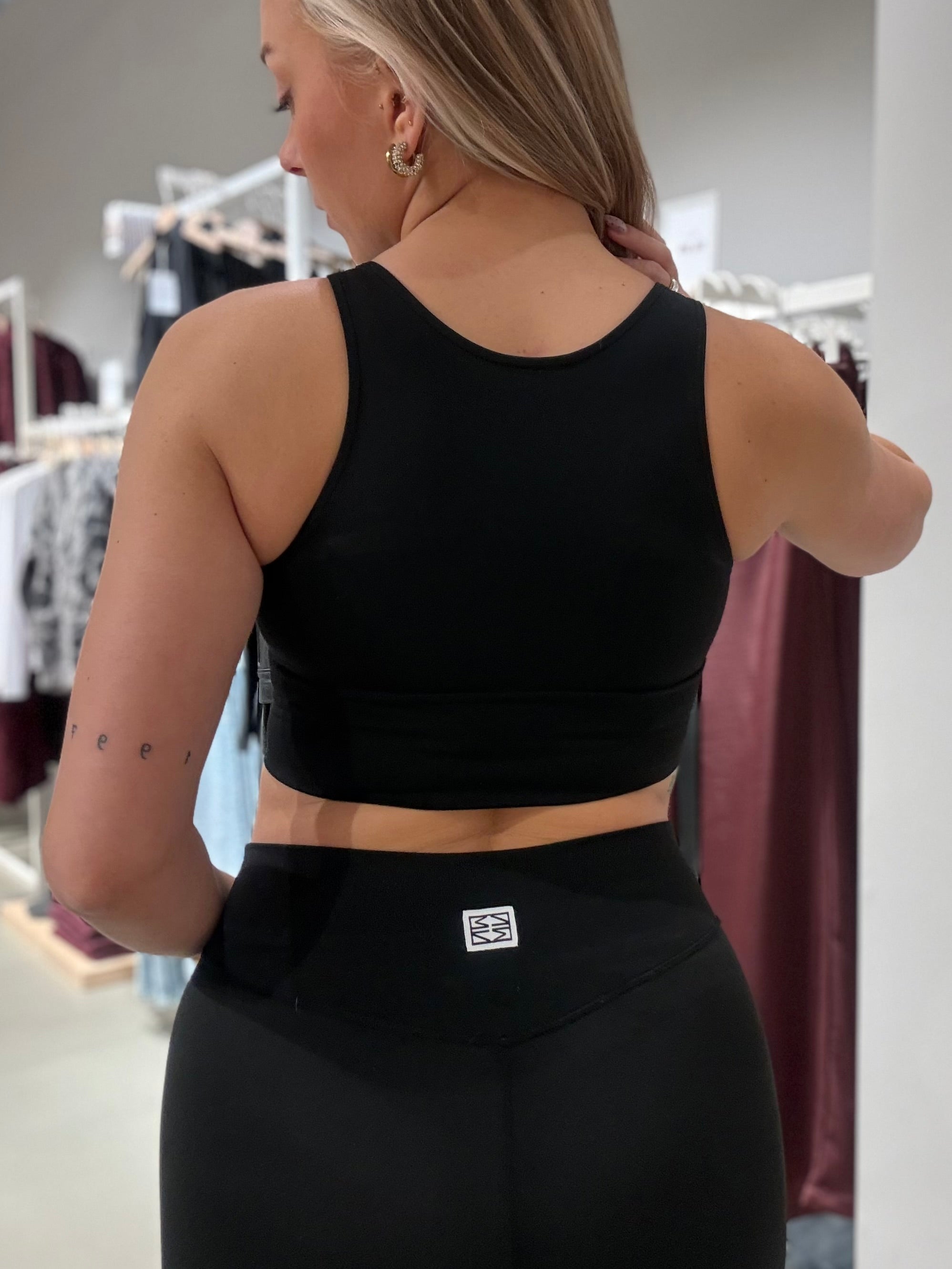 NMCARLIE Top - Black