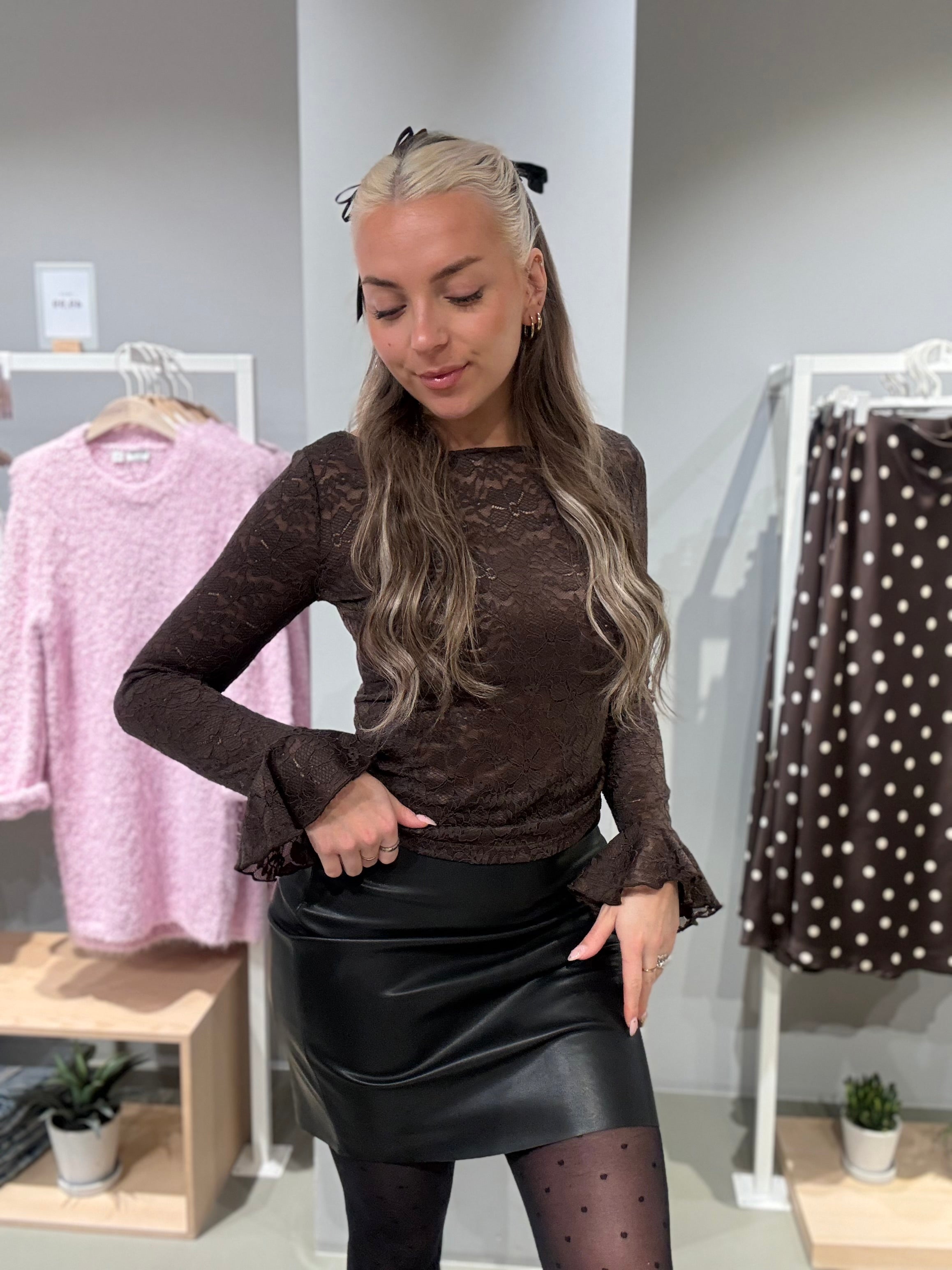 OBJINES Top - Seal Brown