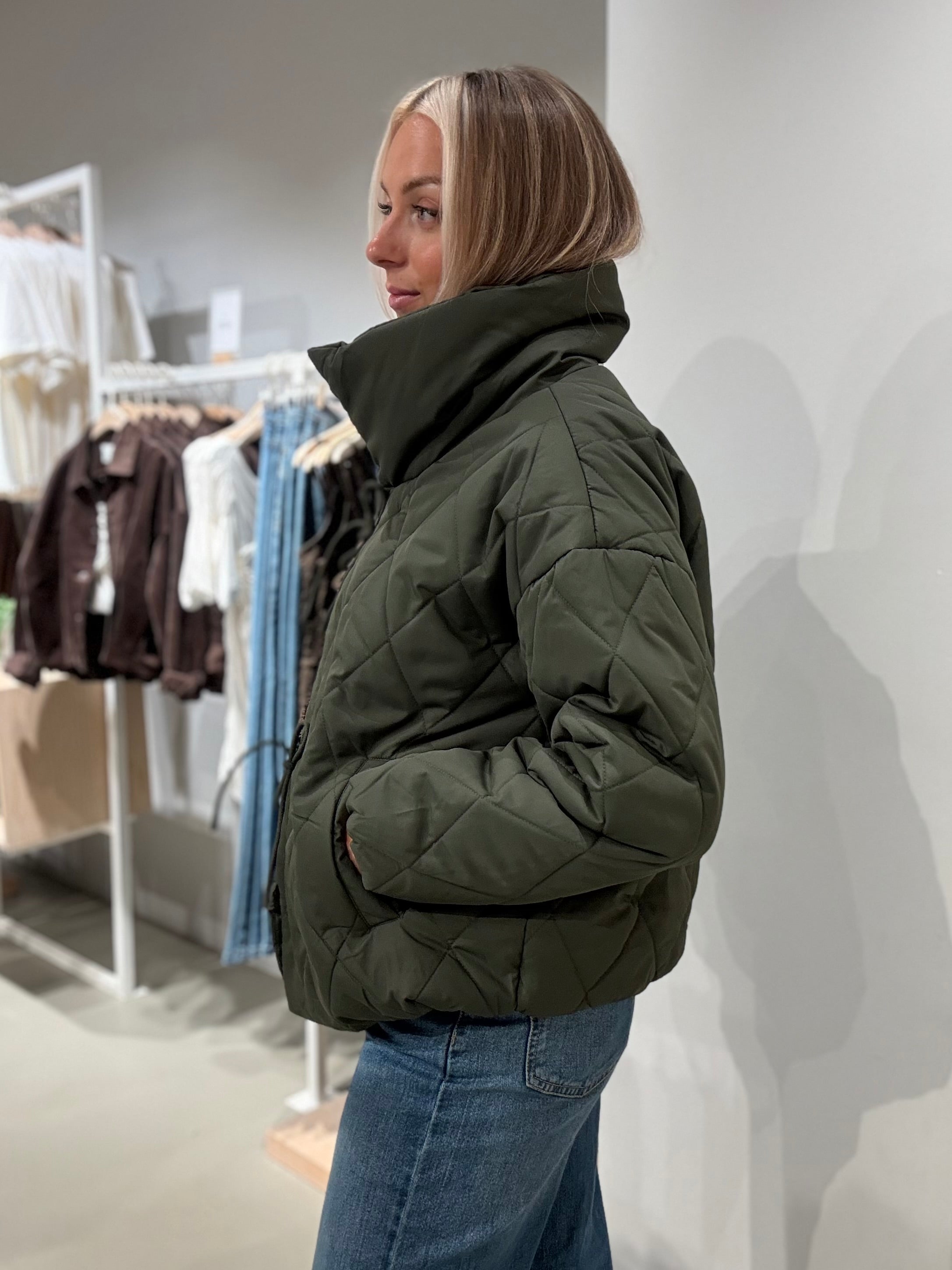 VIBUMBLE Jacket - Deep Depths