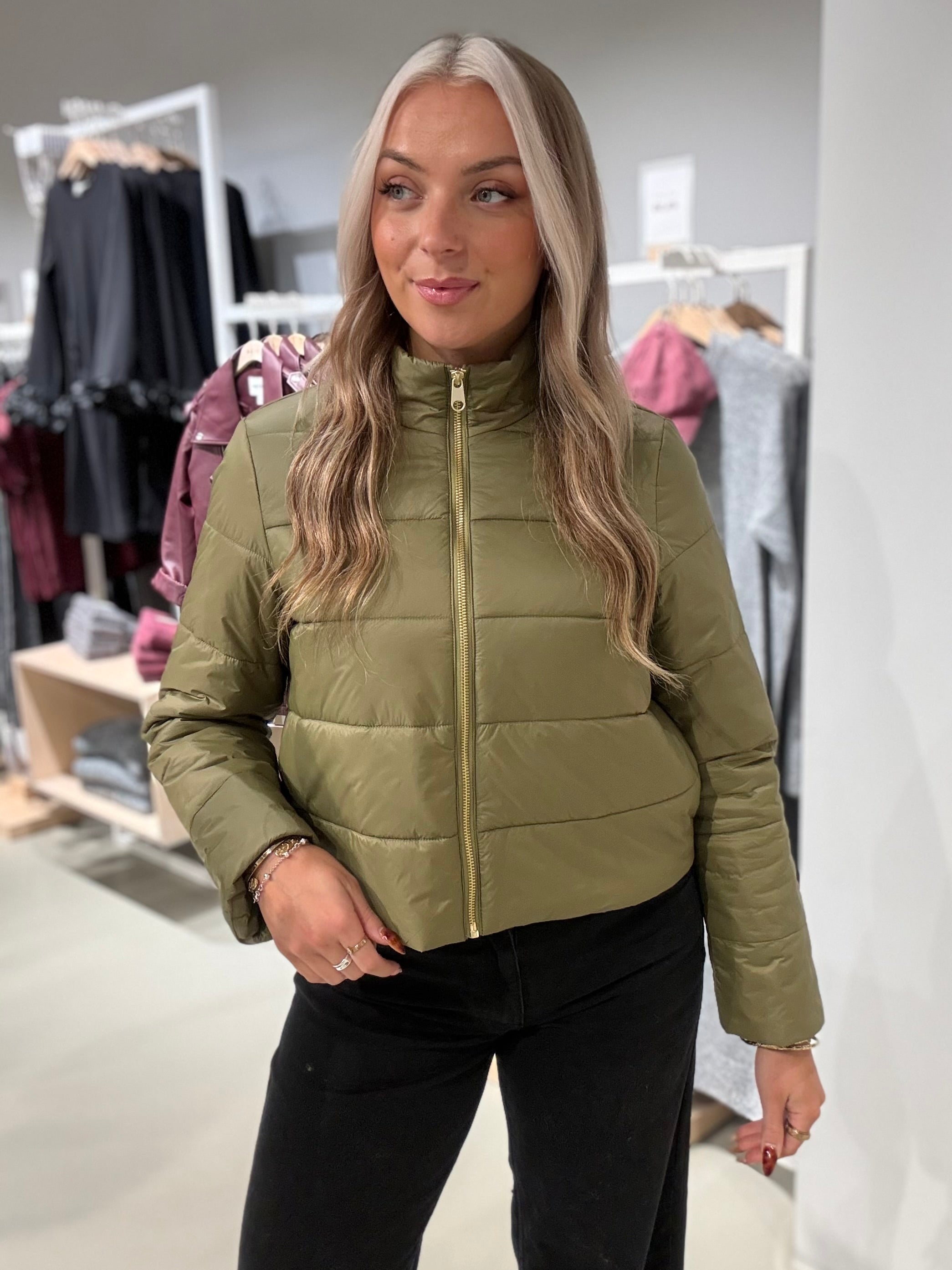 VISOKO Jacket - Martini Olive