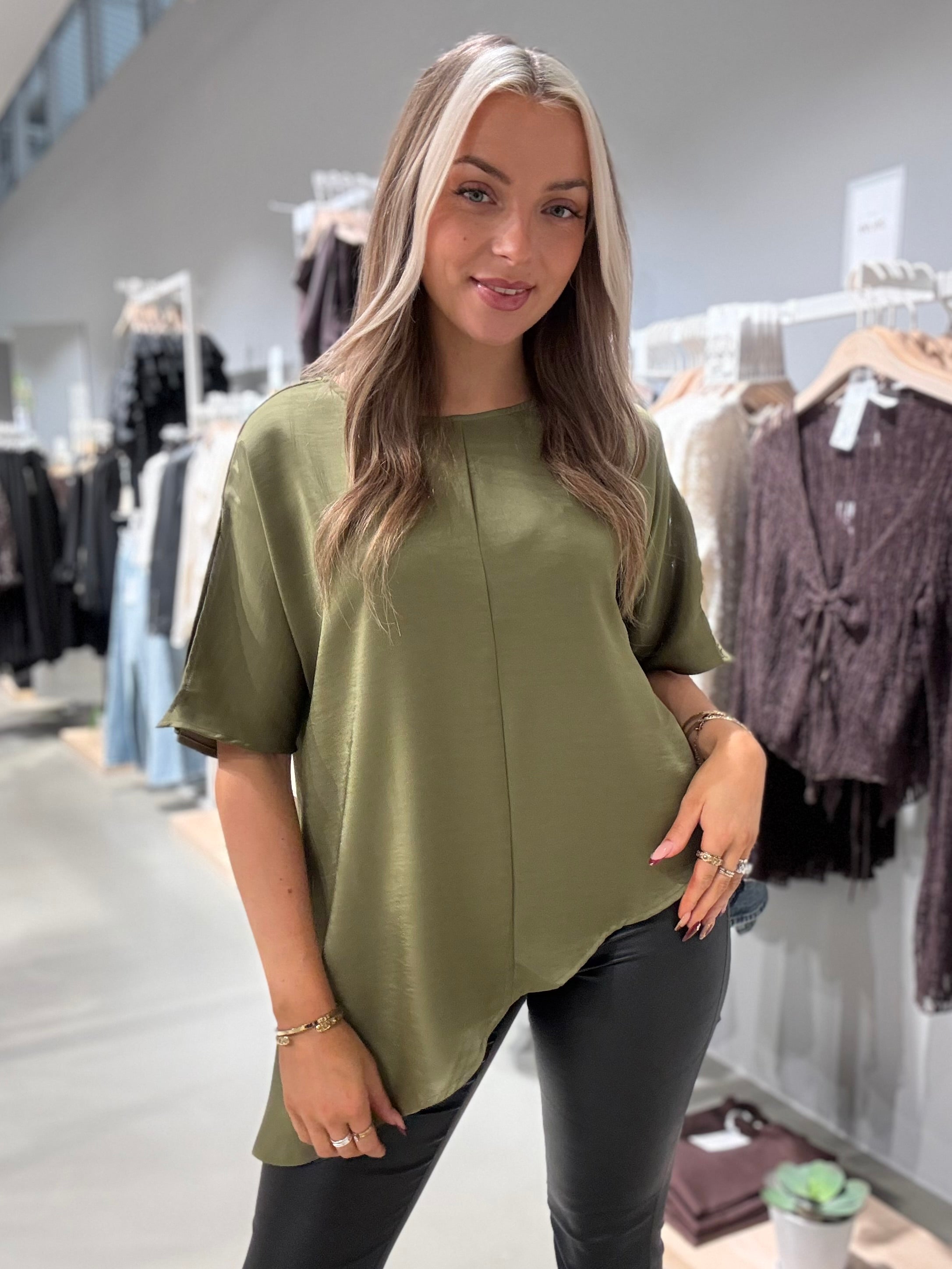 OBJCHILLI Top - Martini Olive