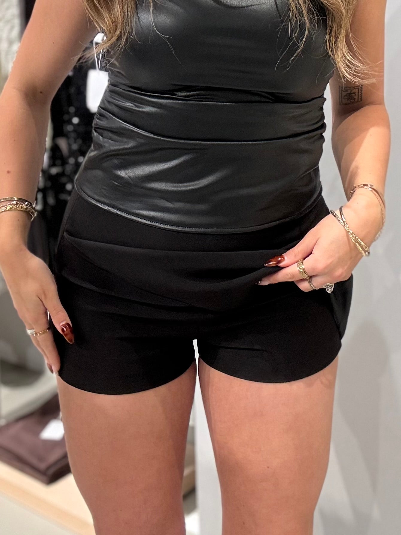 NMMAILE Shorts - Black