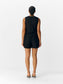 model_shot-back