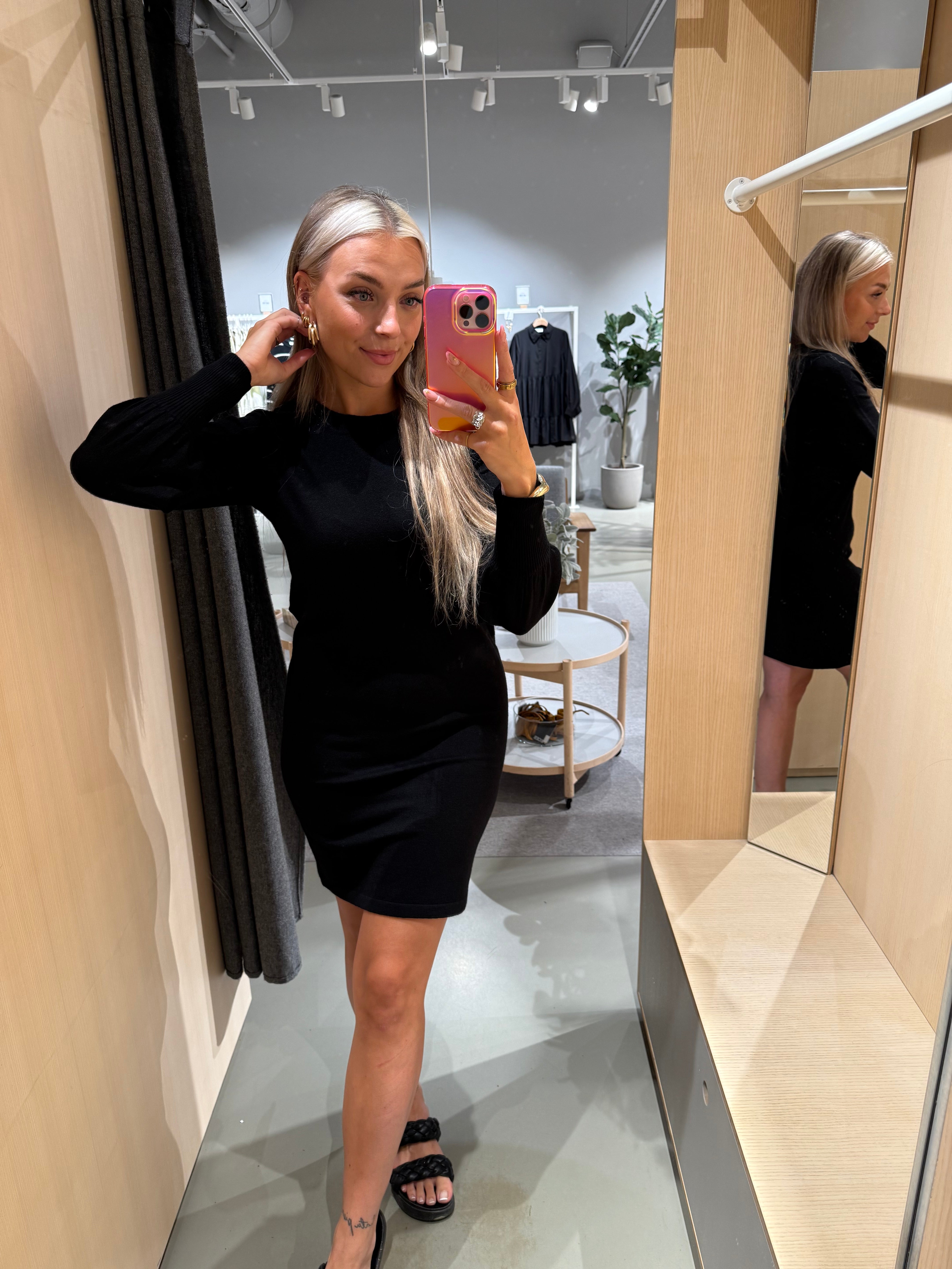 VIKERRY Midi Dress - Black Beauty