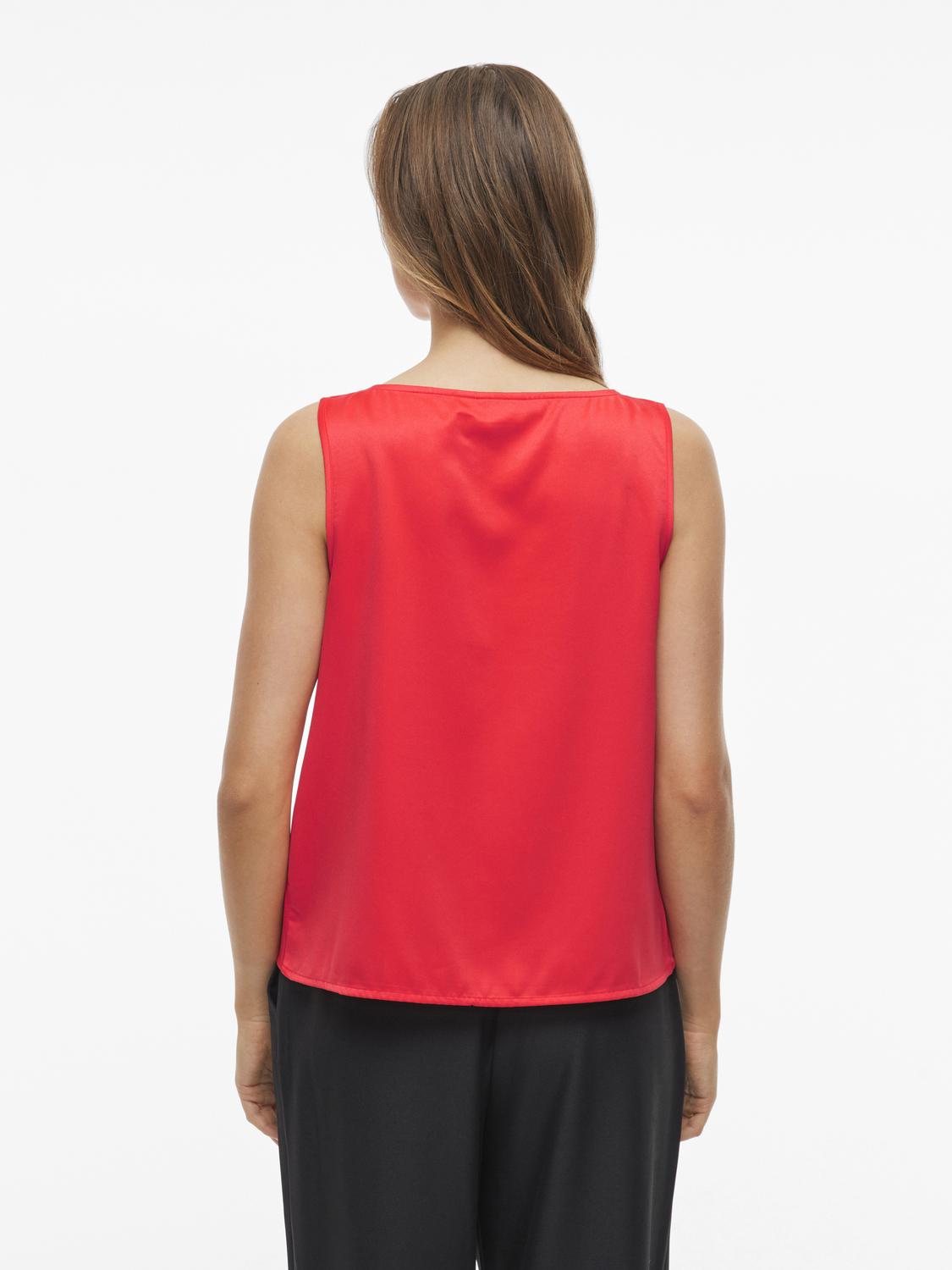 model_shot-back