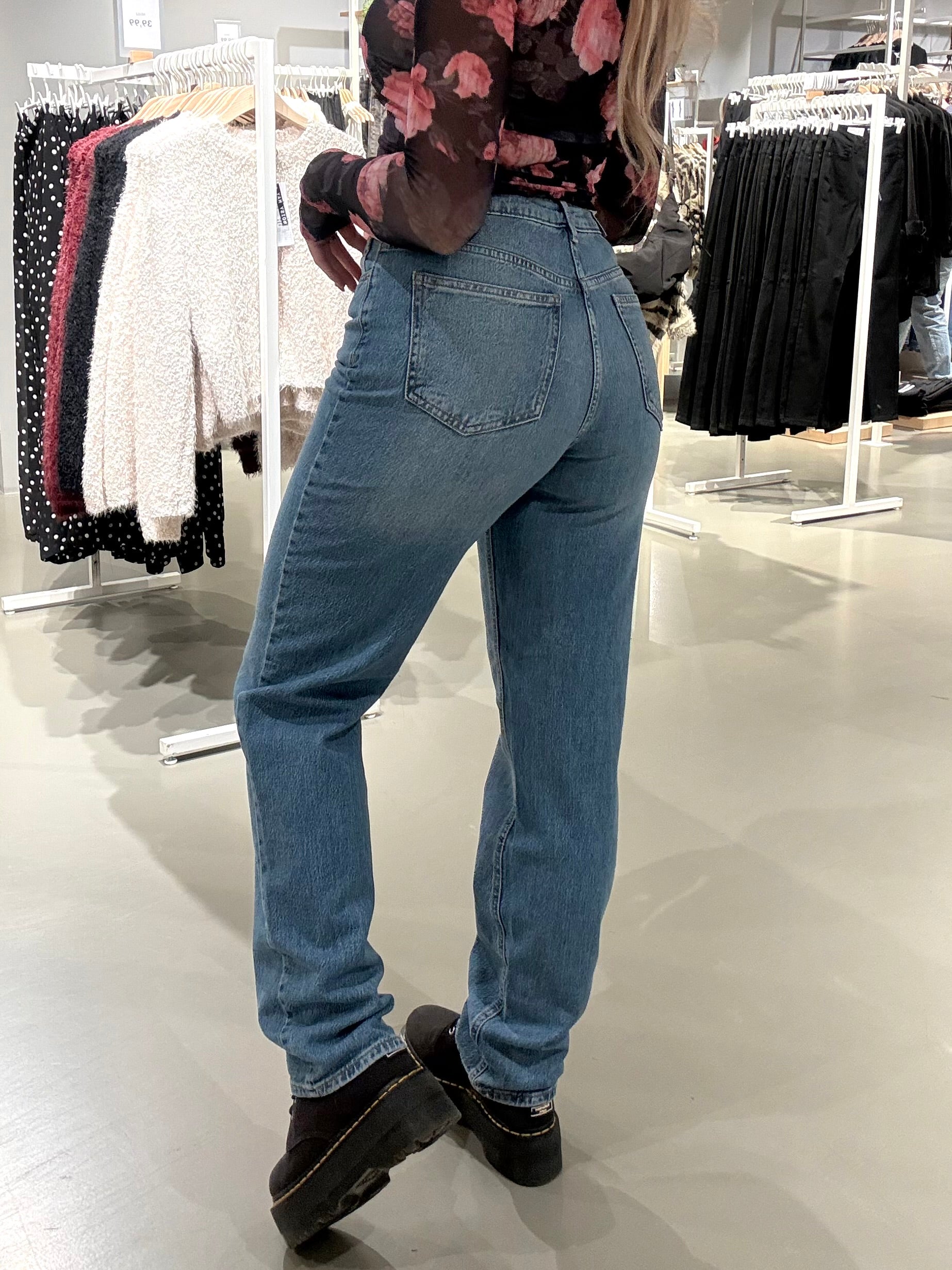 VIKELLY Jeans - Medium Blue Denim