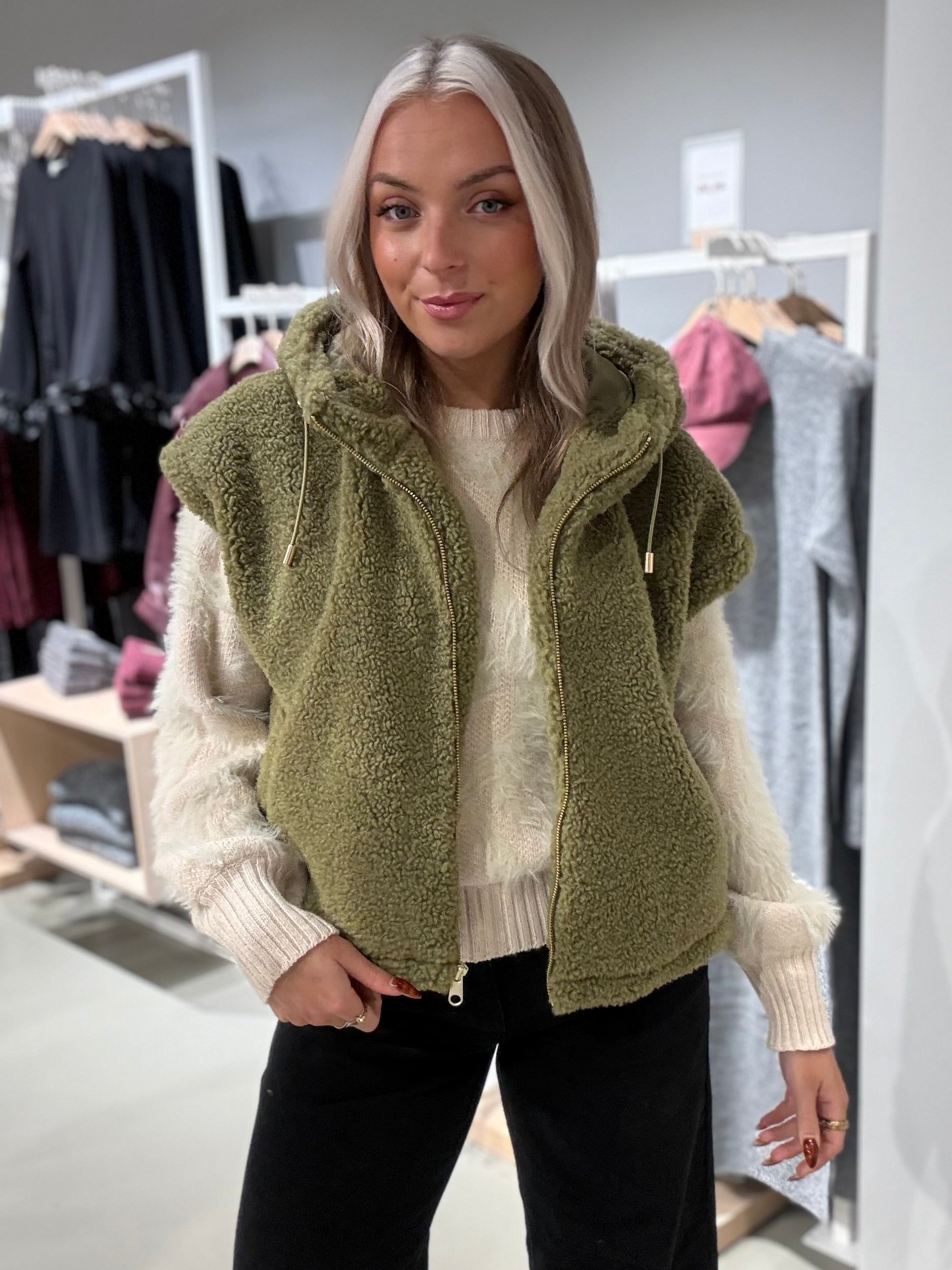VISOKO Jacket - Martini Olive