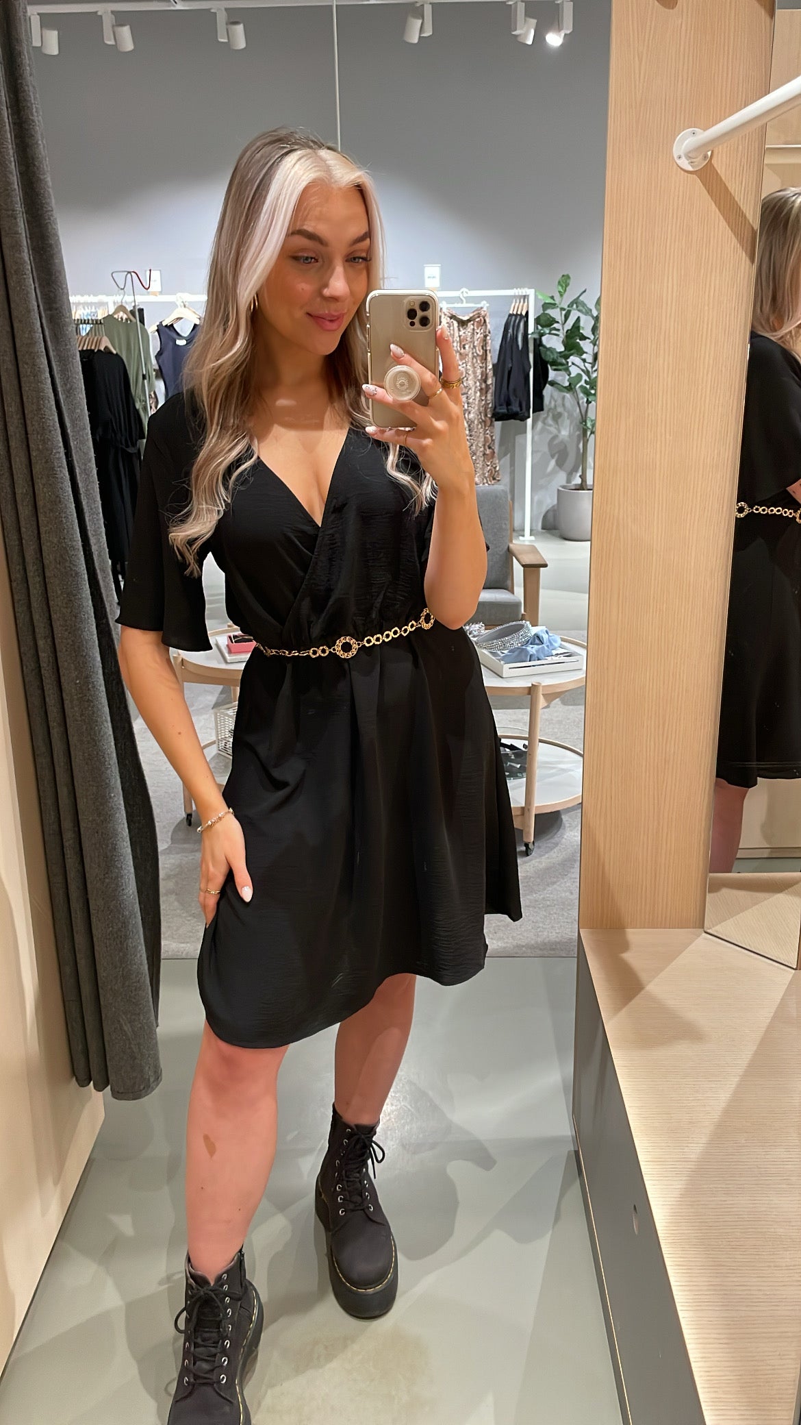 VIJOSA Short Dress - Black Beauty