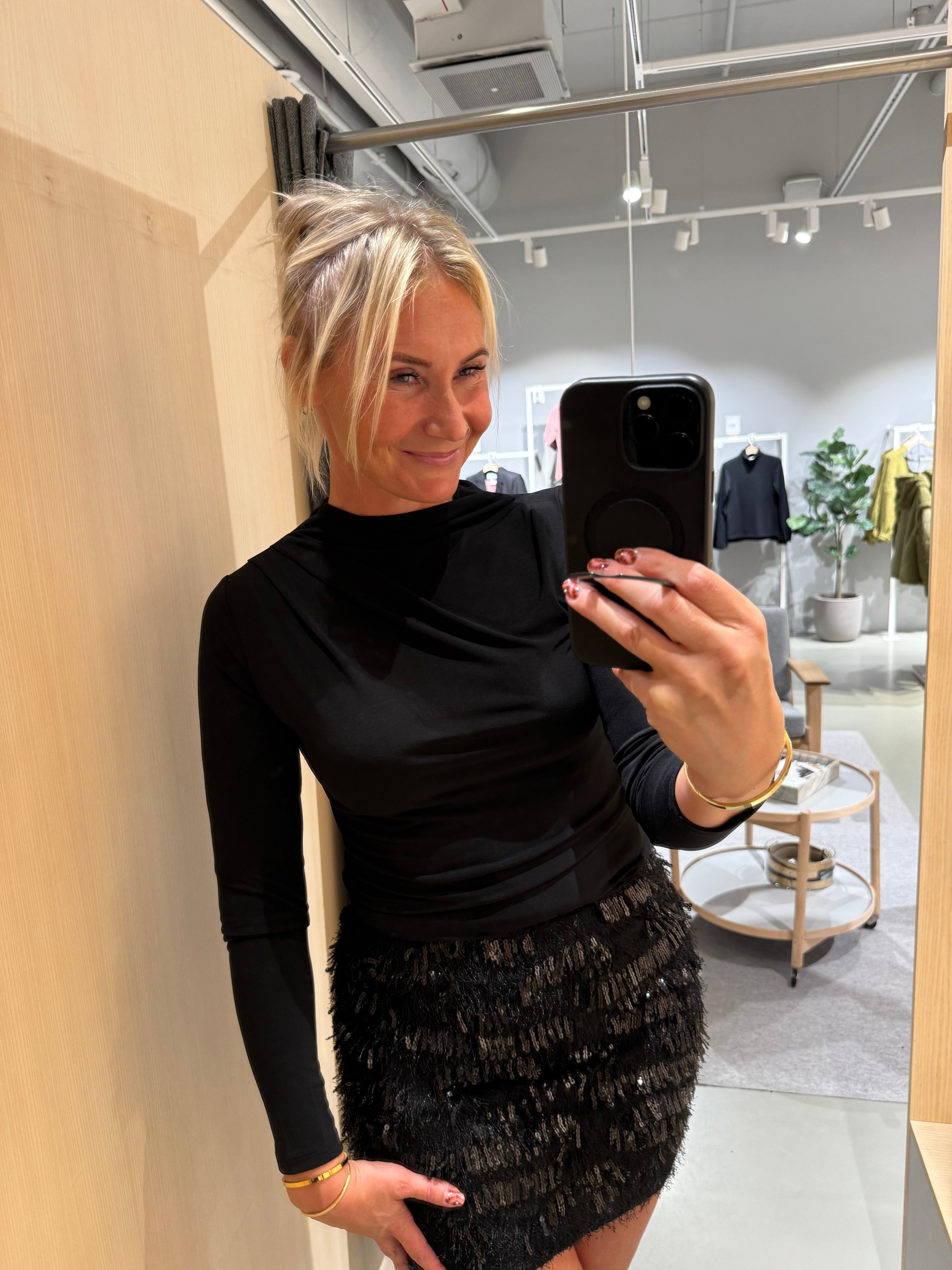 PCMADISON Top - Black