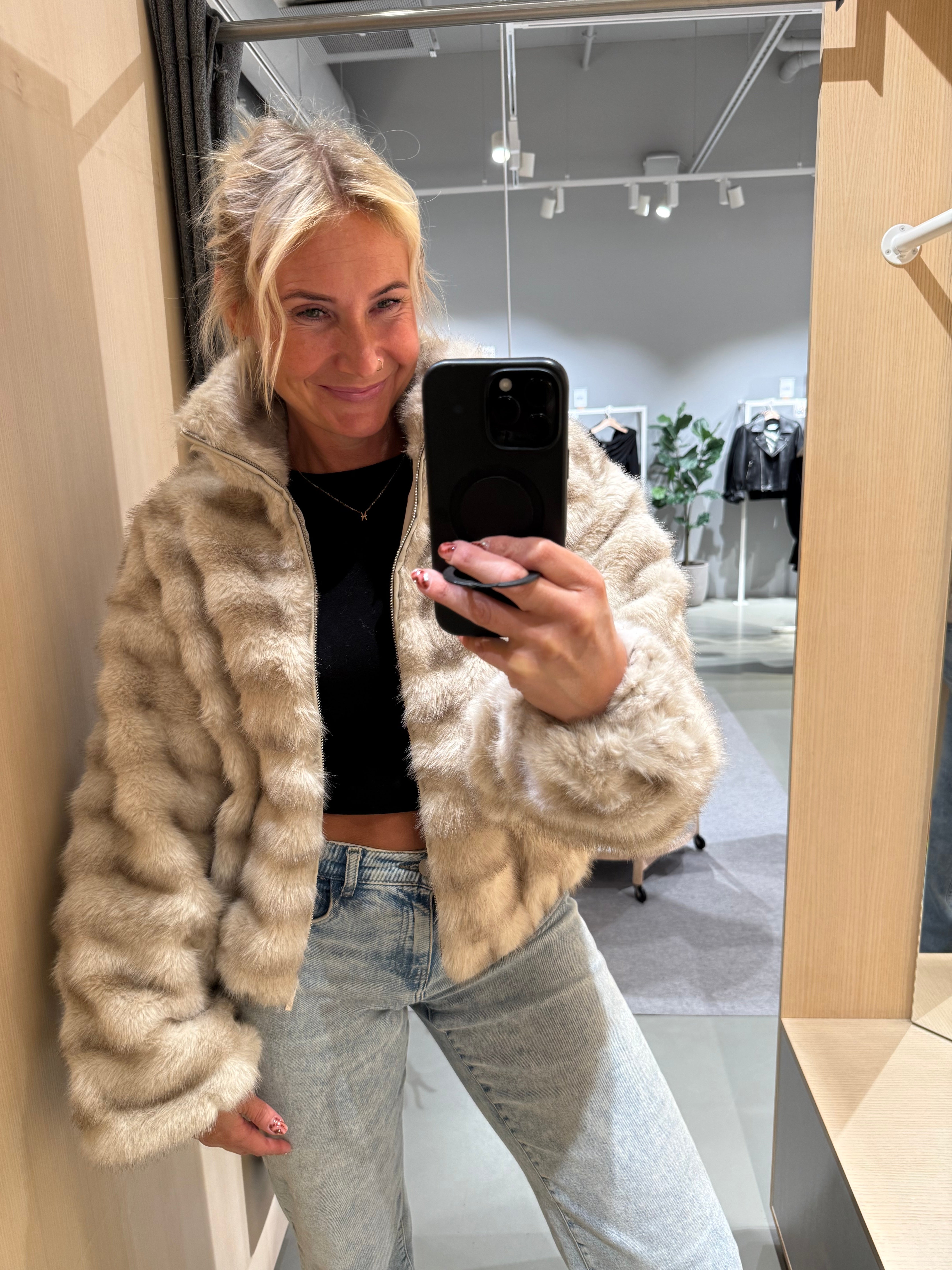 VIKIVA Jacket - Feather Gray