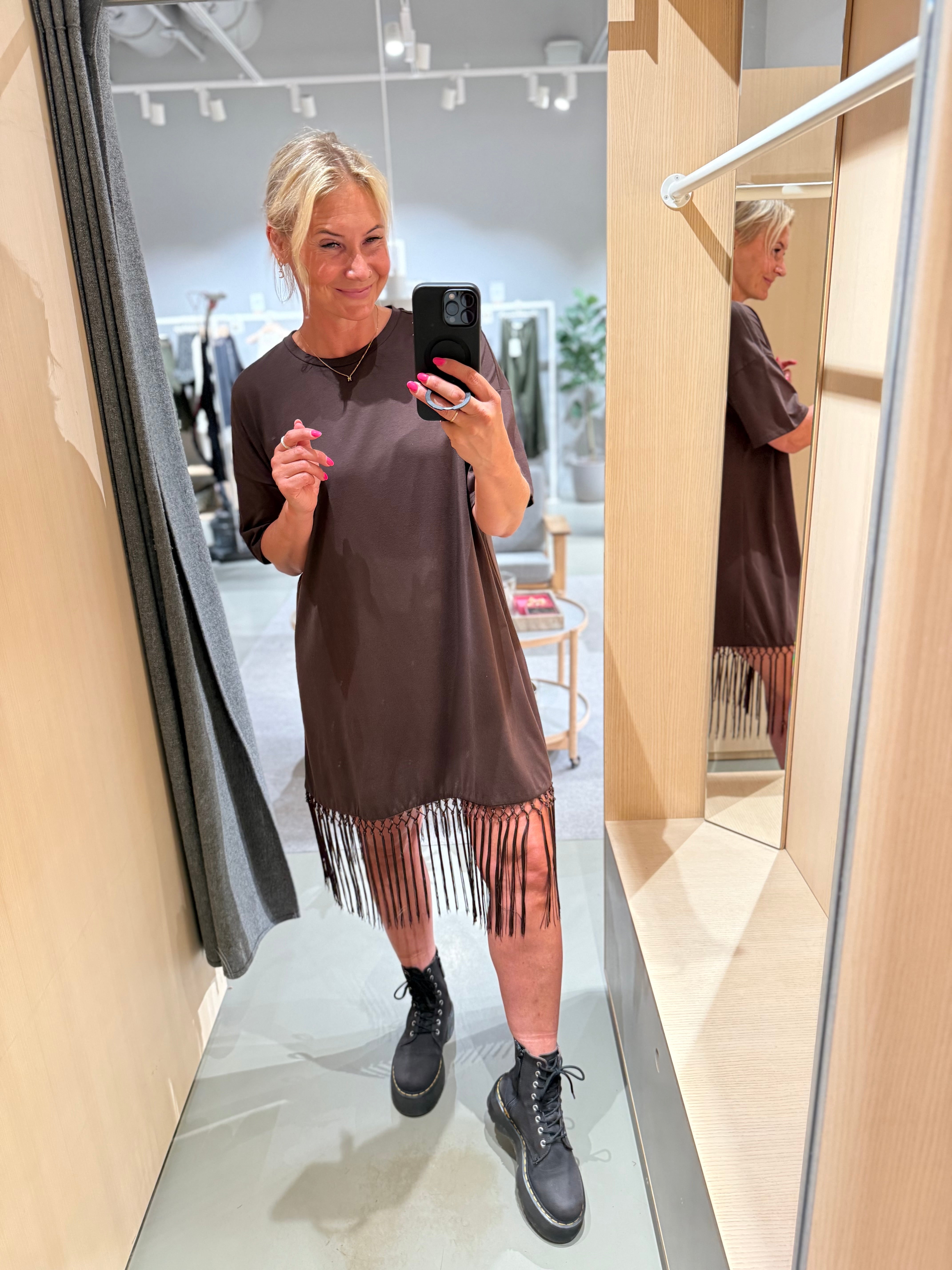 VIKATA Long Dress - Coffee Bean