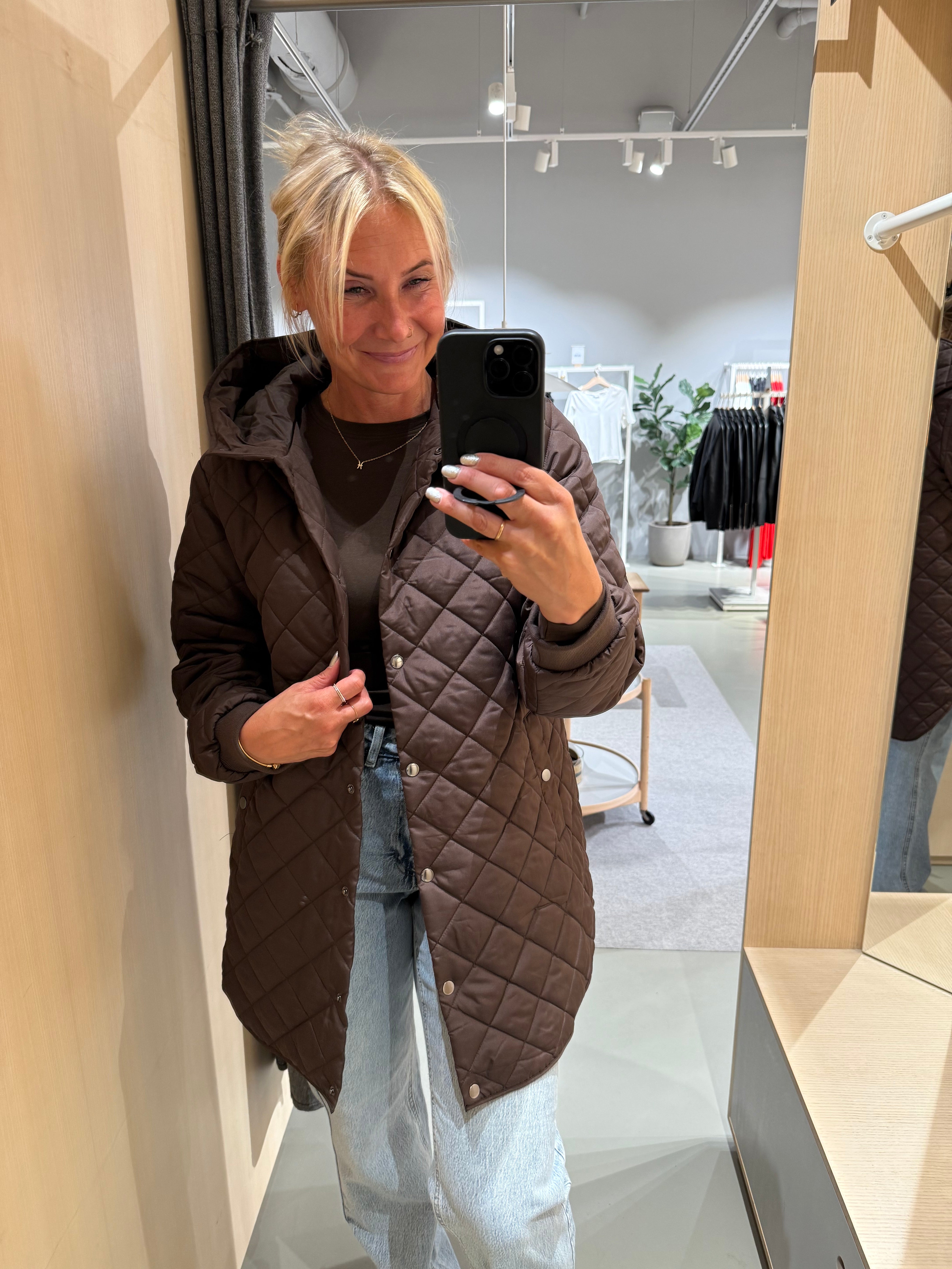 VITATE Coat - Coffee Bean