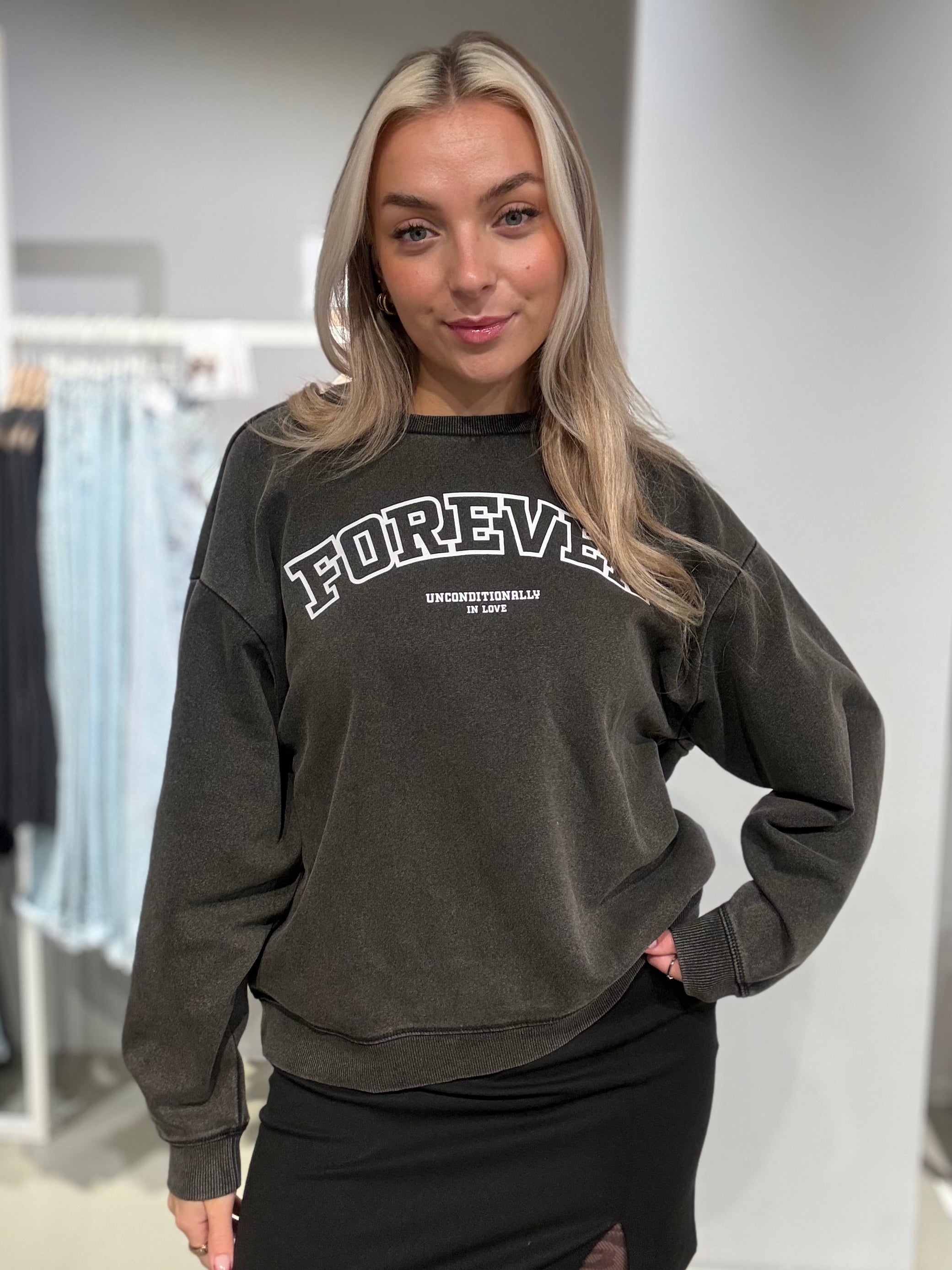 PCJATTO Sweatshirt - Black