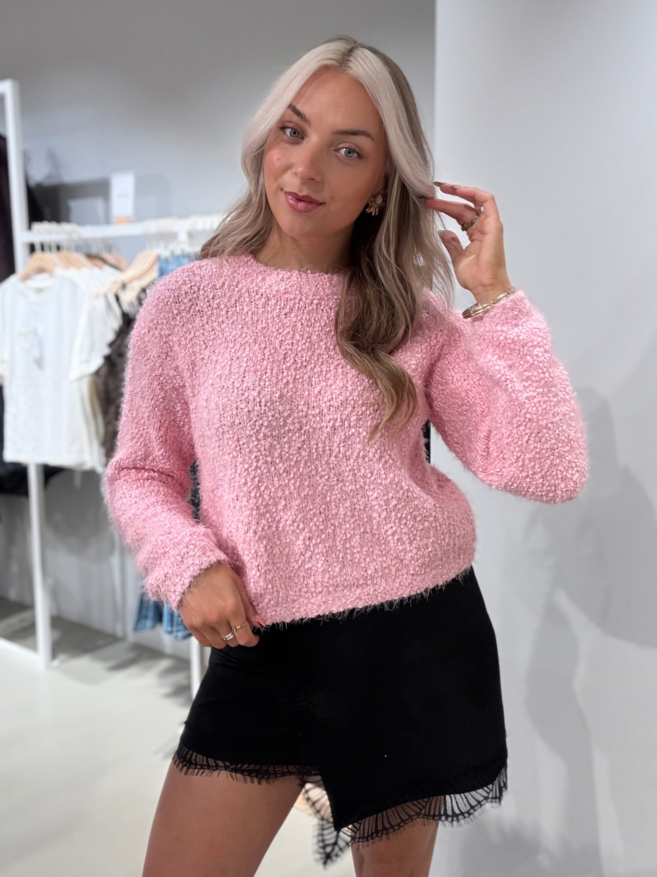 NMSASSY Pullover - Romance Rose