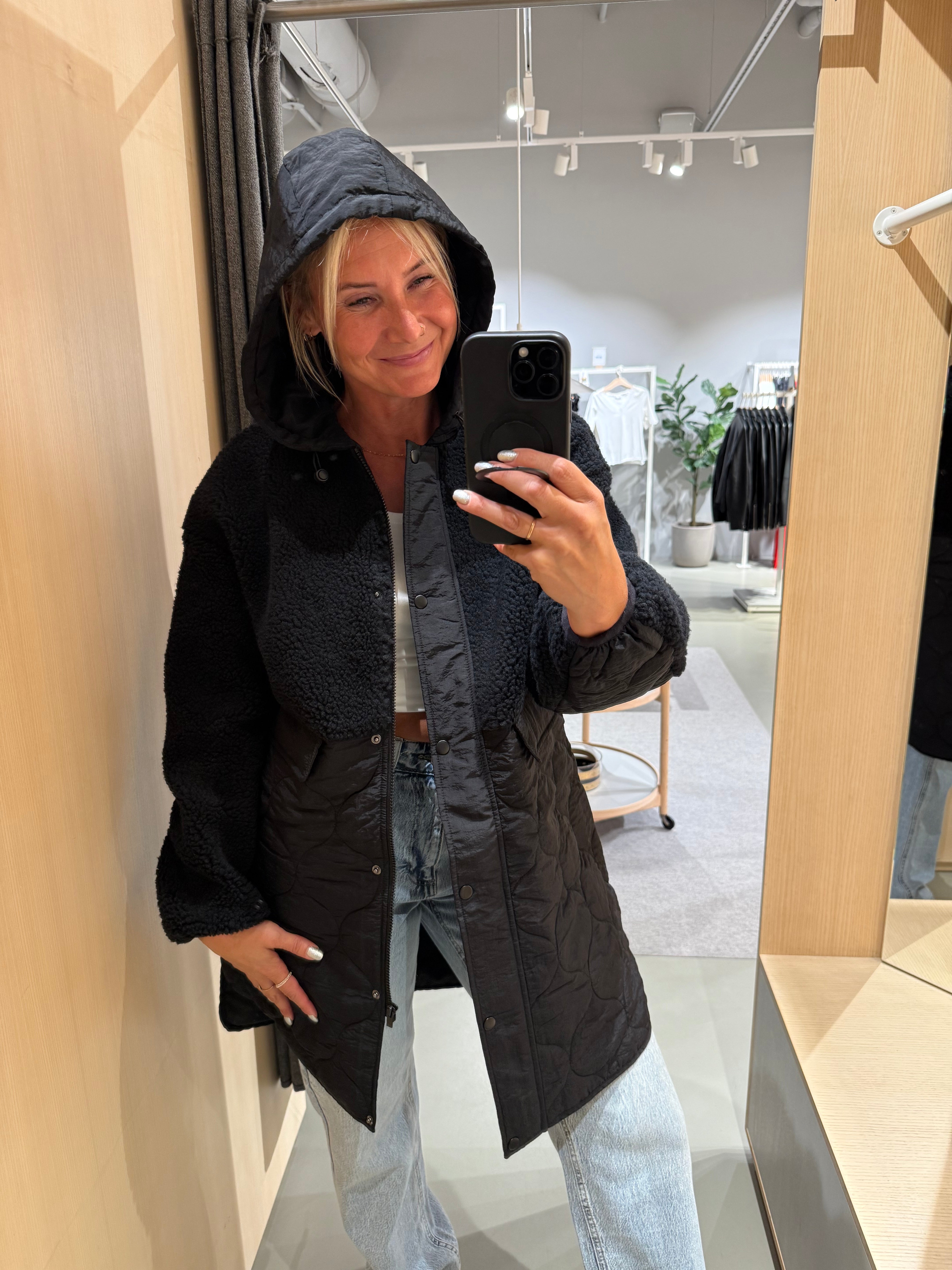 VITONE Coat - Black Beauty