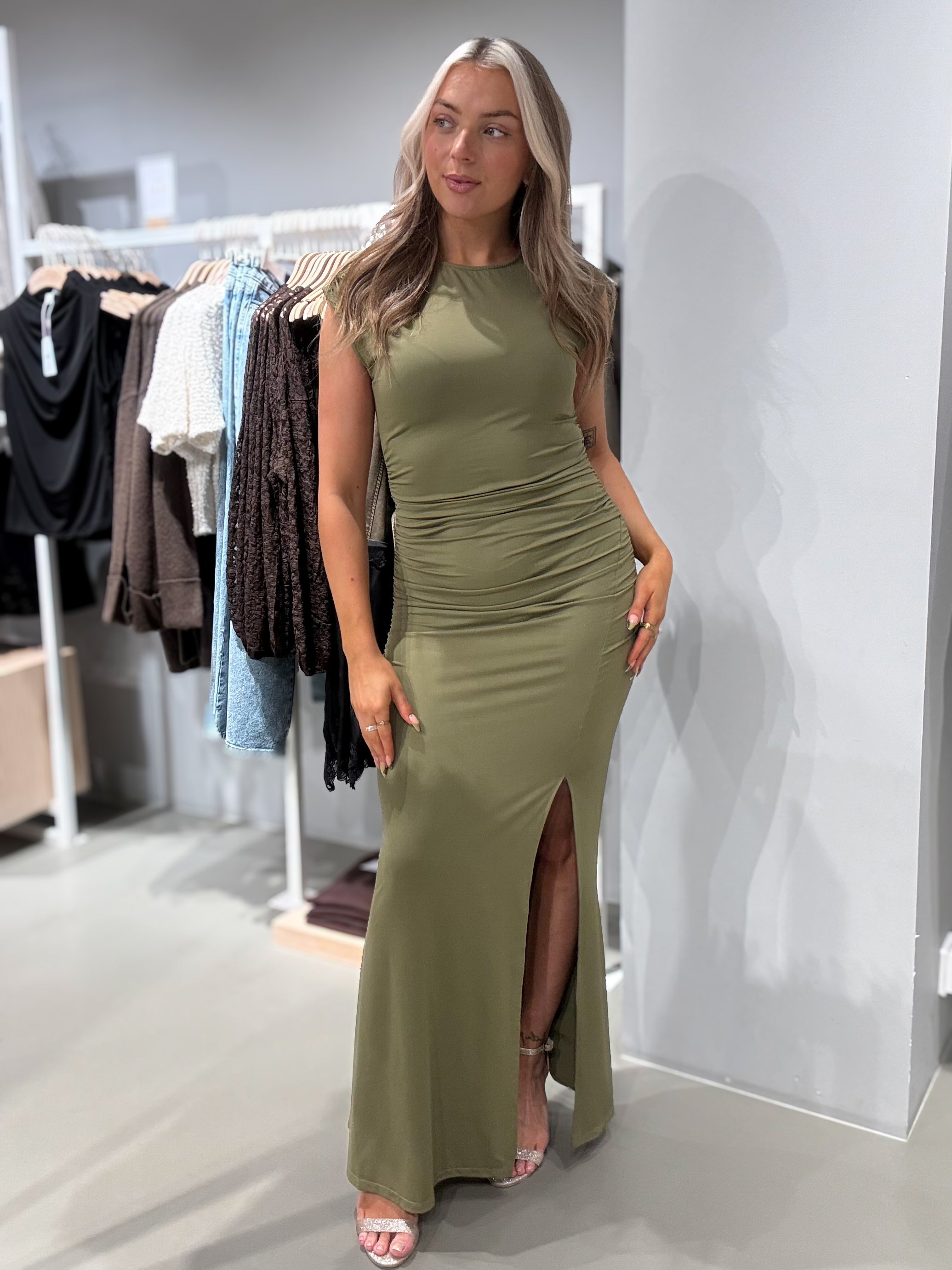 VIKENZA Midi Dress - Martini Olive