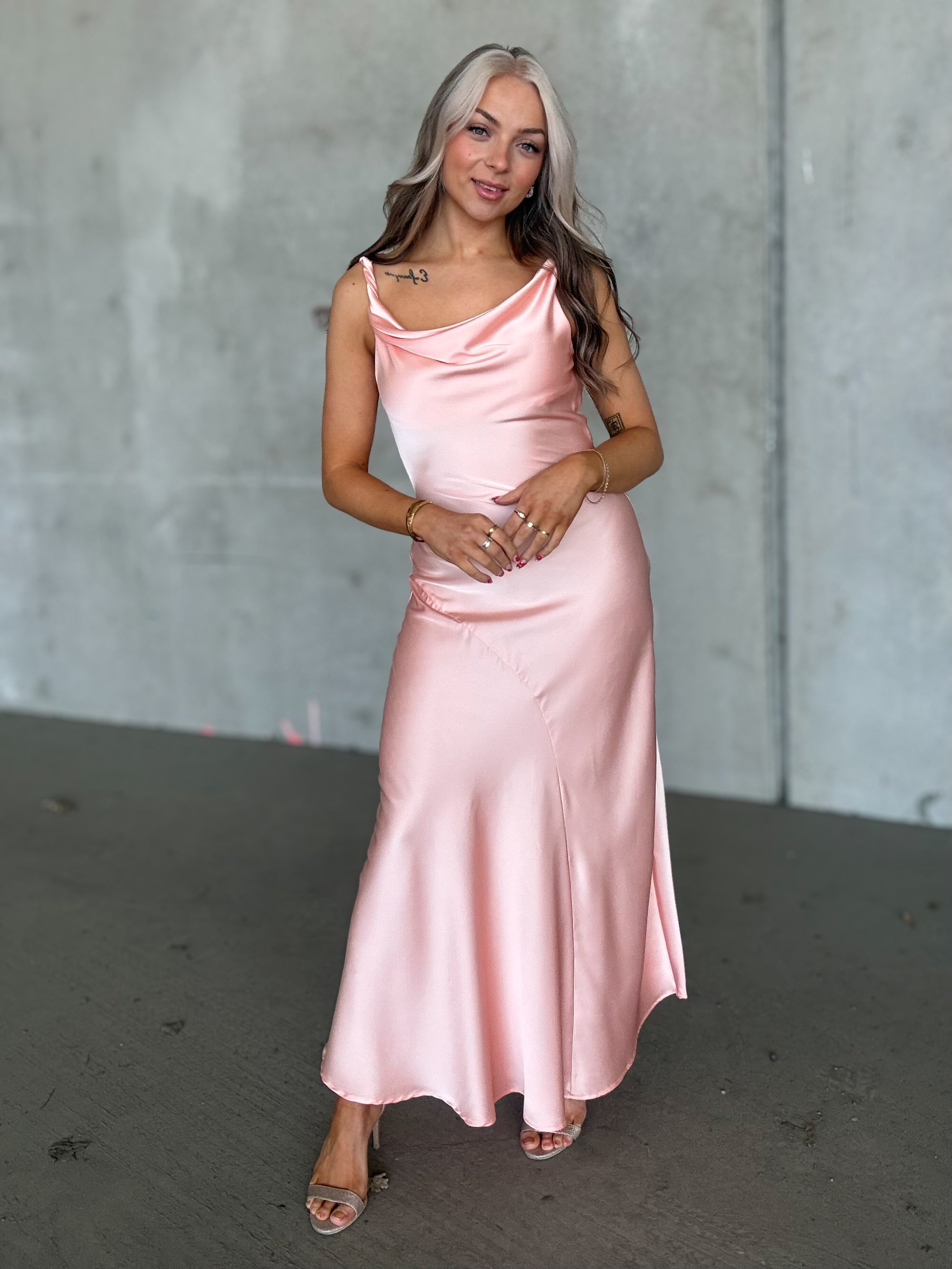 VIBEA Long Dress - Peach Parfait