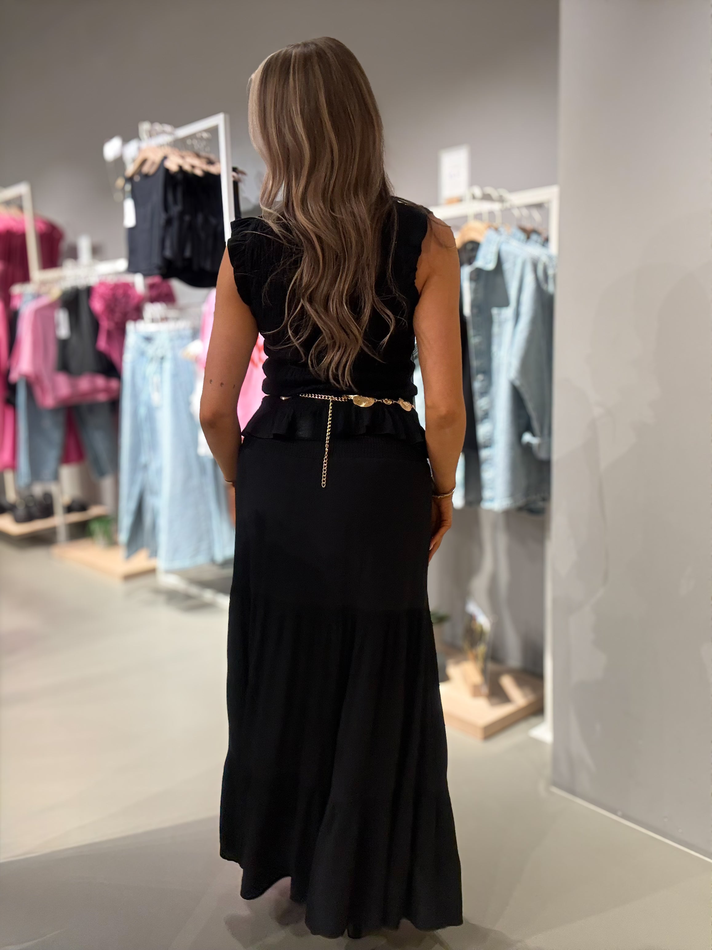 VINOVI Long Skirt - Black