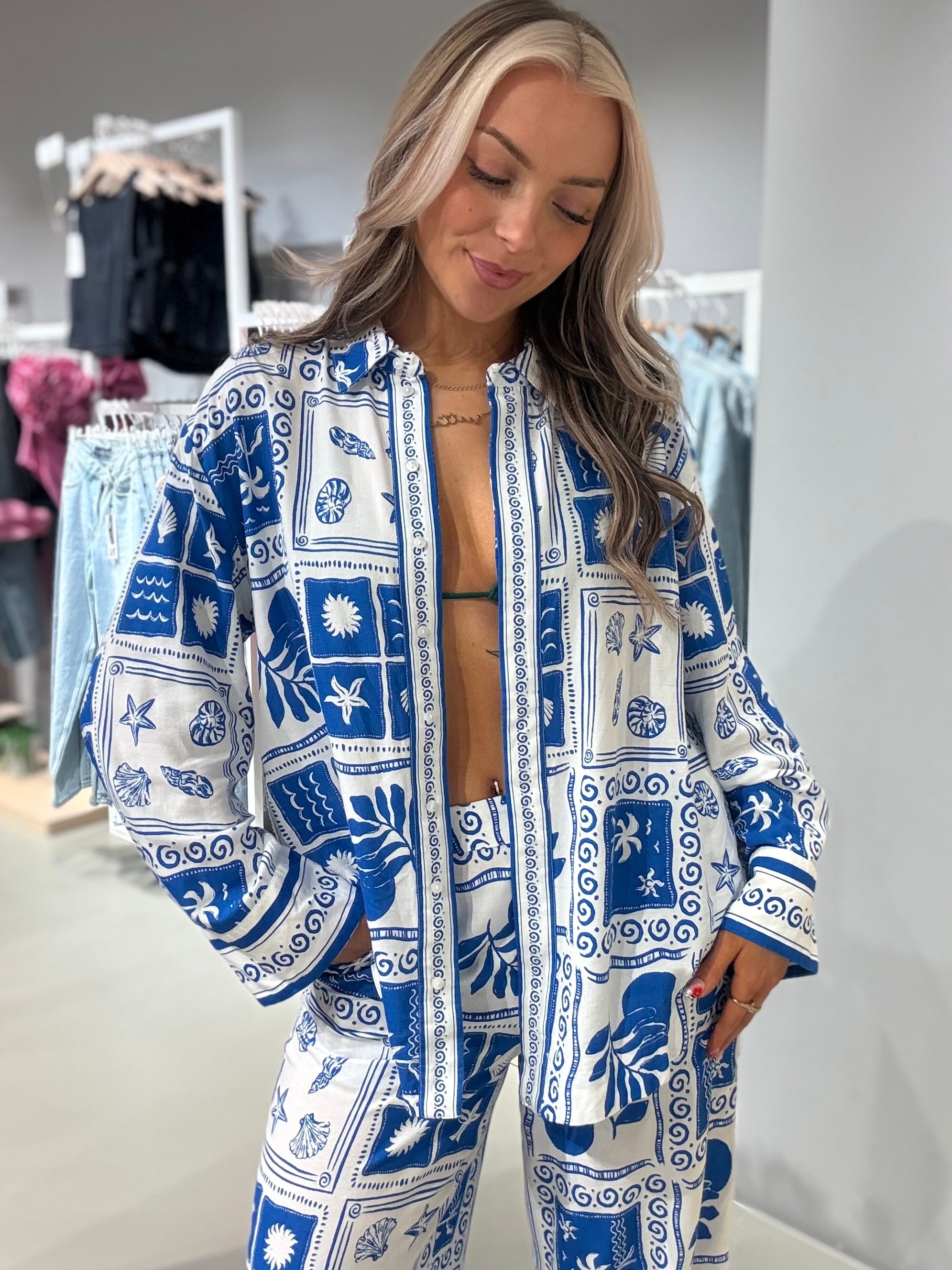 VIJOSIA Shirt - Victoria Blue