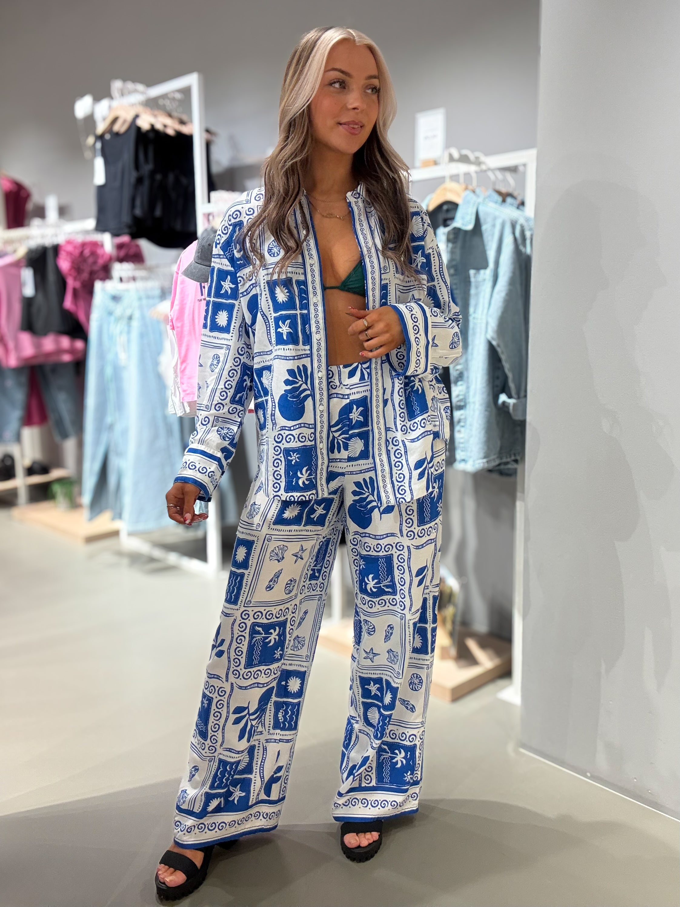 VIJOSIA Trousers - Victoria Blue