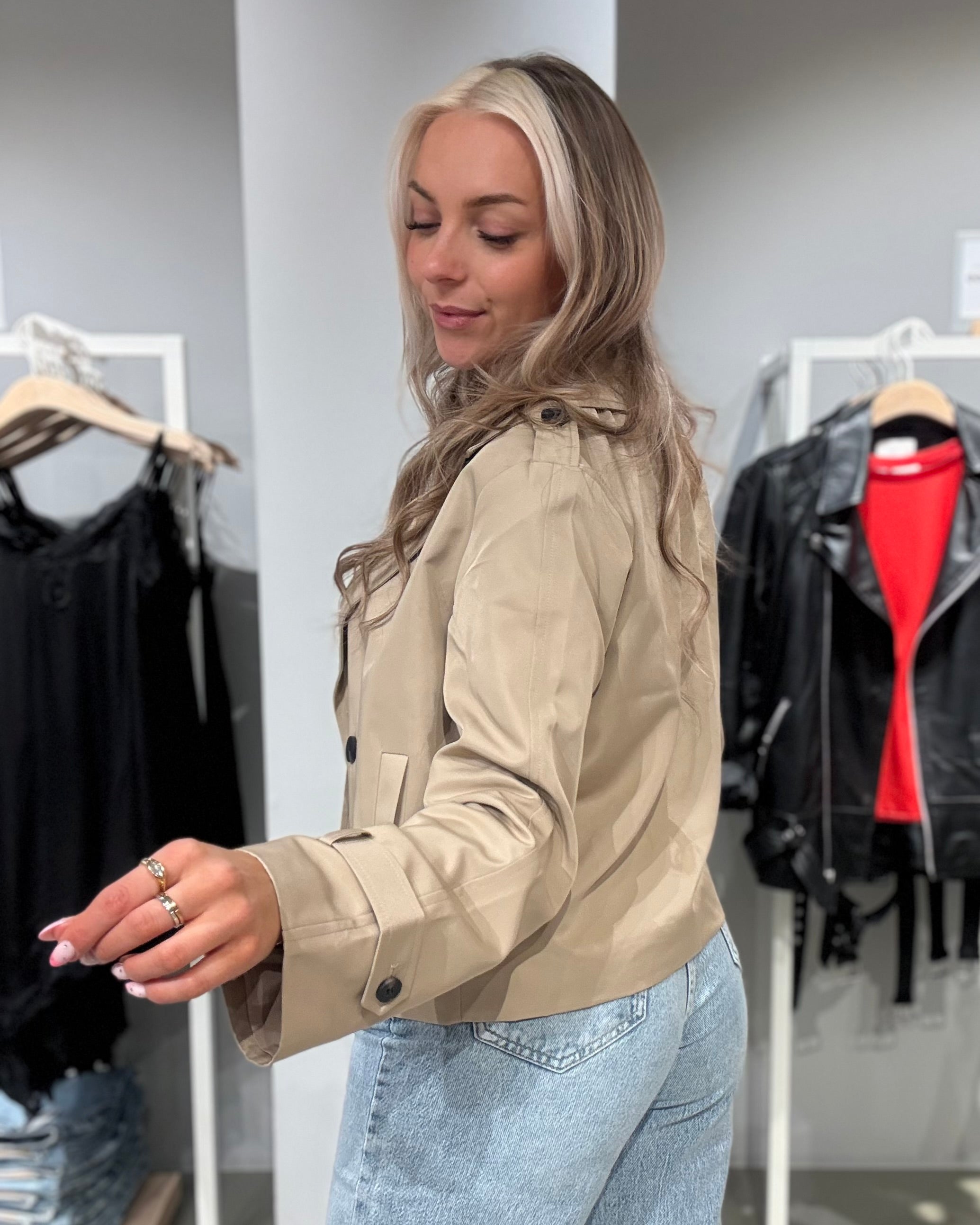 VIADDISON Coat - Savannah Tan