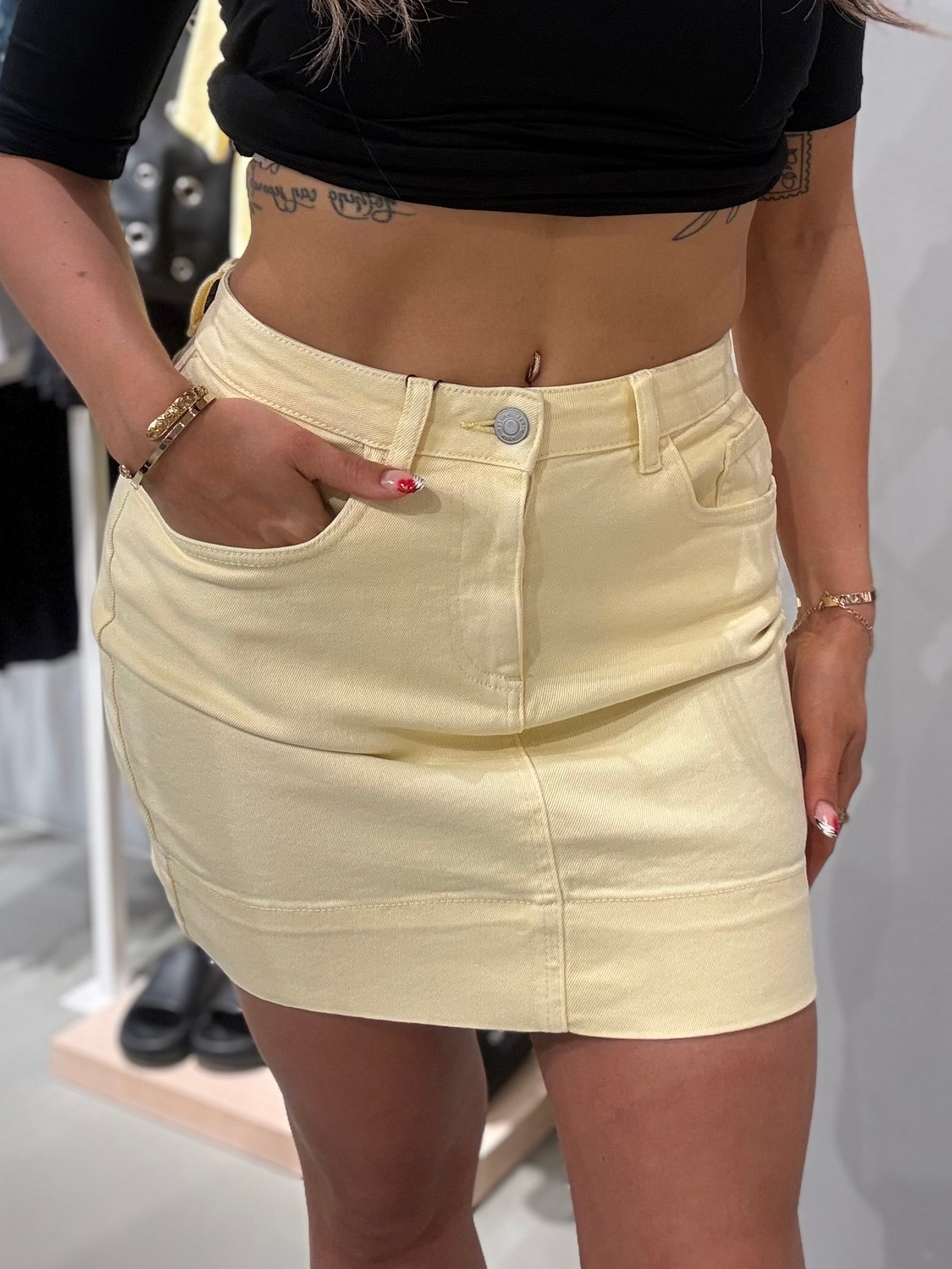 NMYOLANDA Short Skirt - French Vanilla