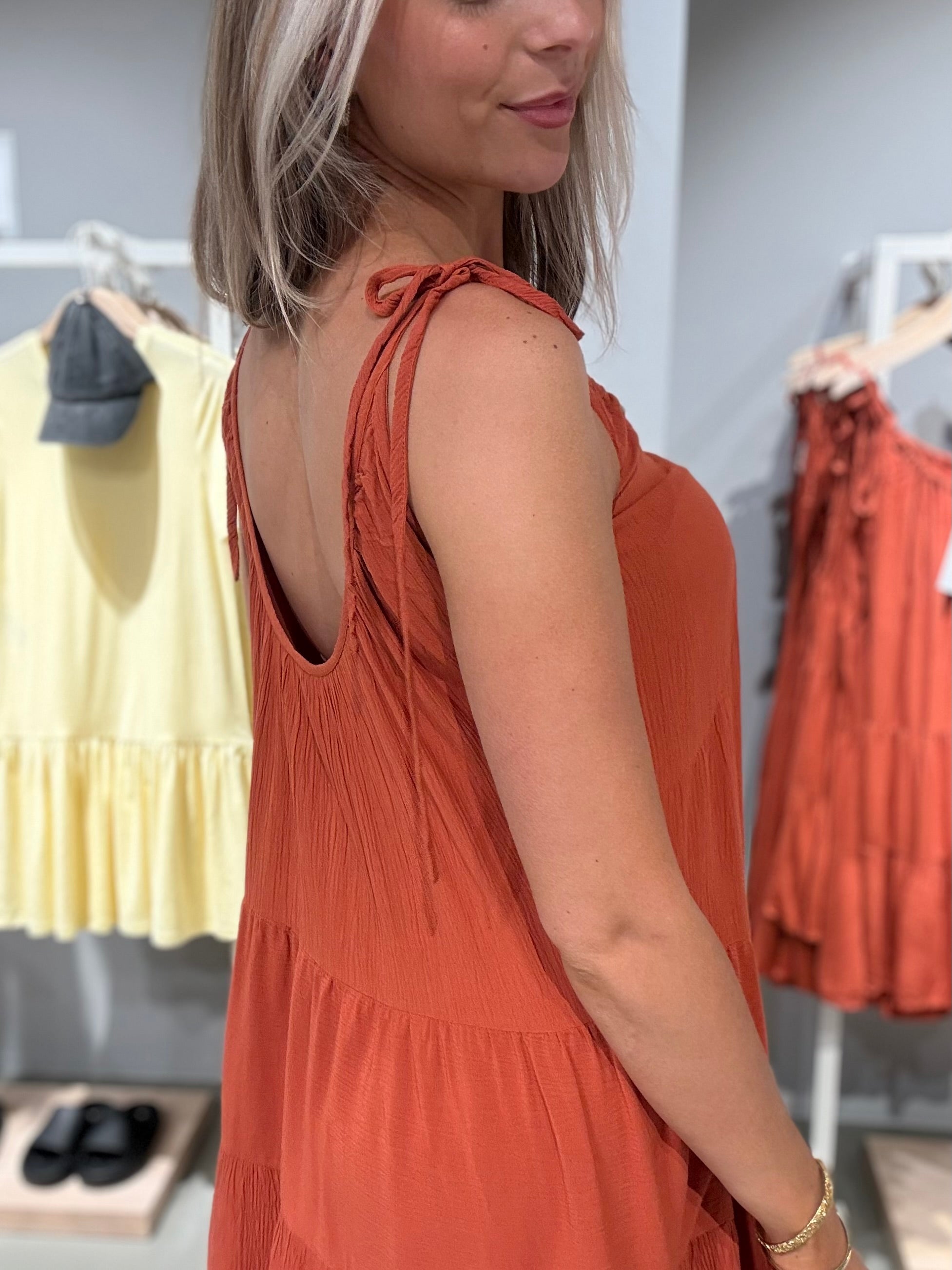 VIJINKE Short Dress - Burnt Brick